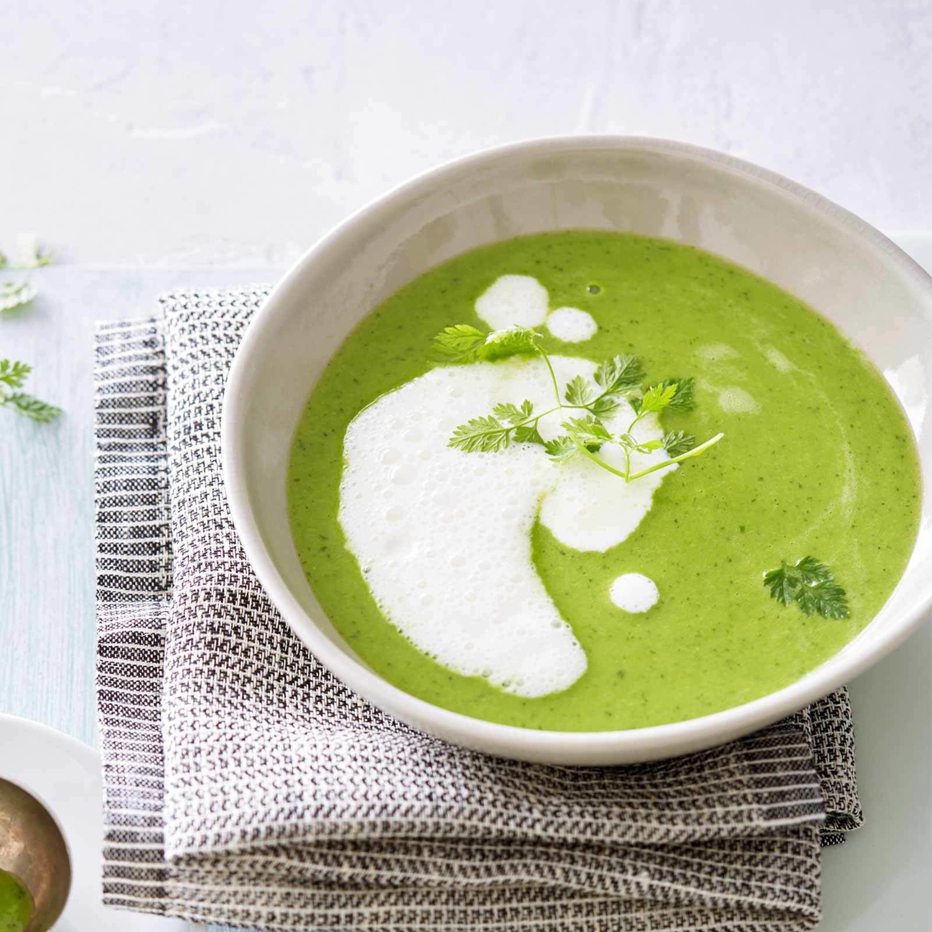 Velouté de petits pois et émulsion