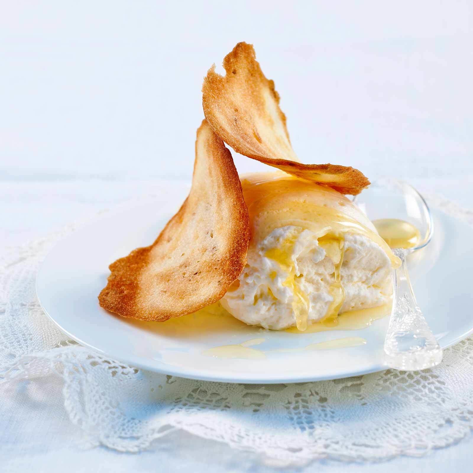 Mousse à la citronnelle et tuiles au sésame