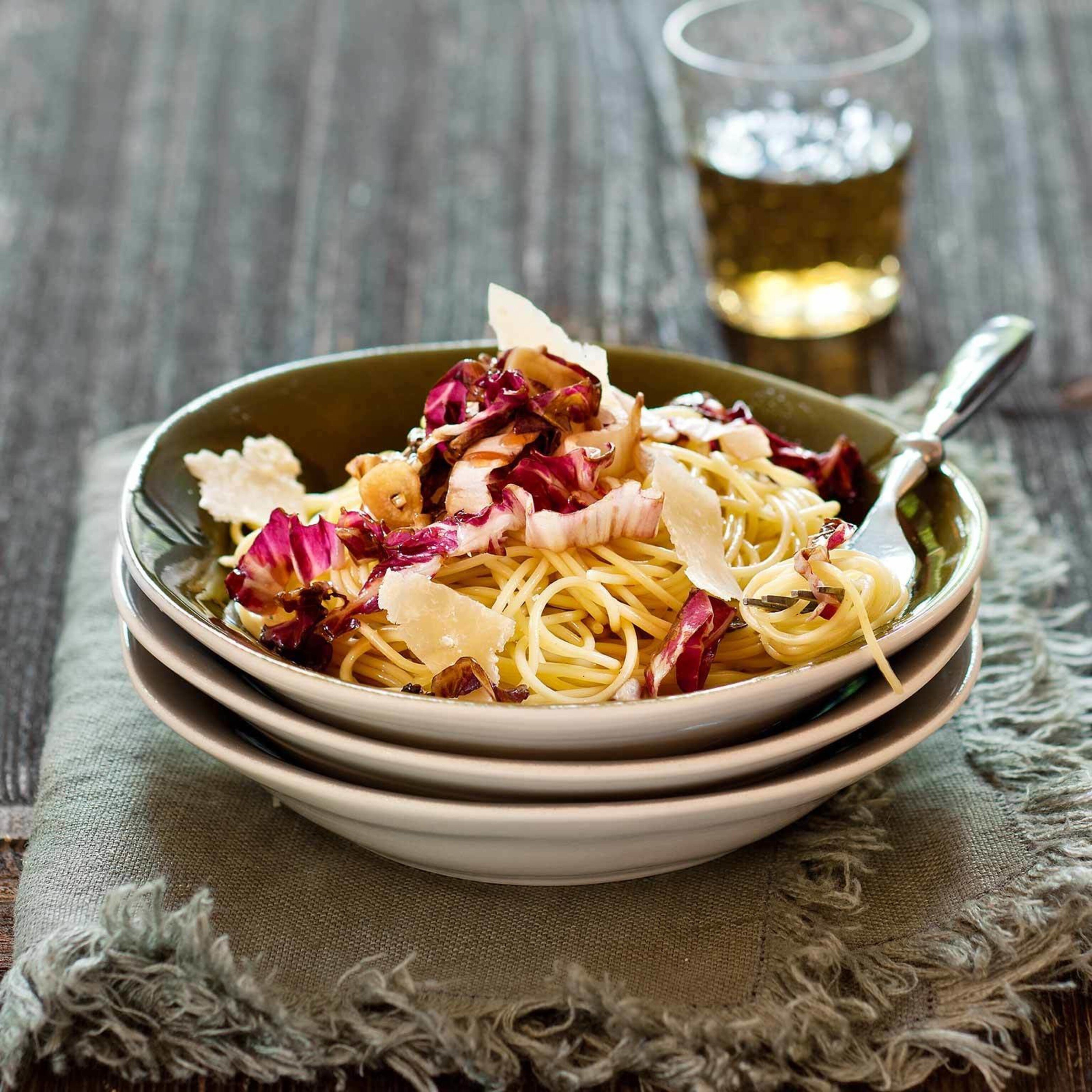 Spaghetti mit Cicorino rosso