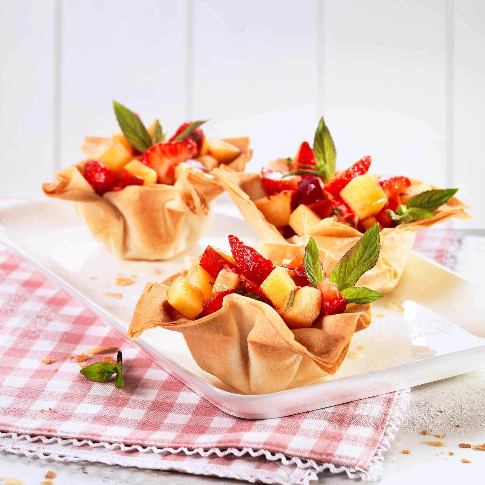 Salade fraises-nectarines en corolle