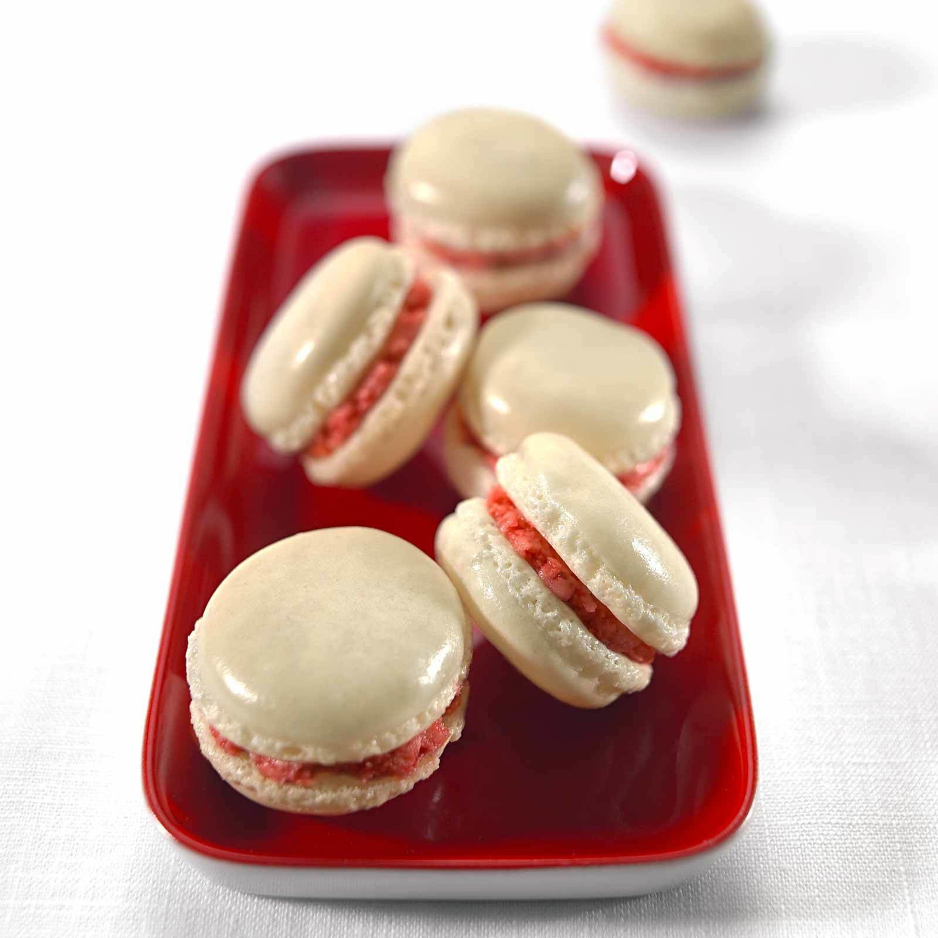 Erdbeer-Macarons