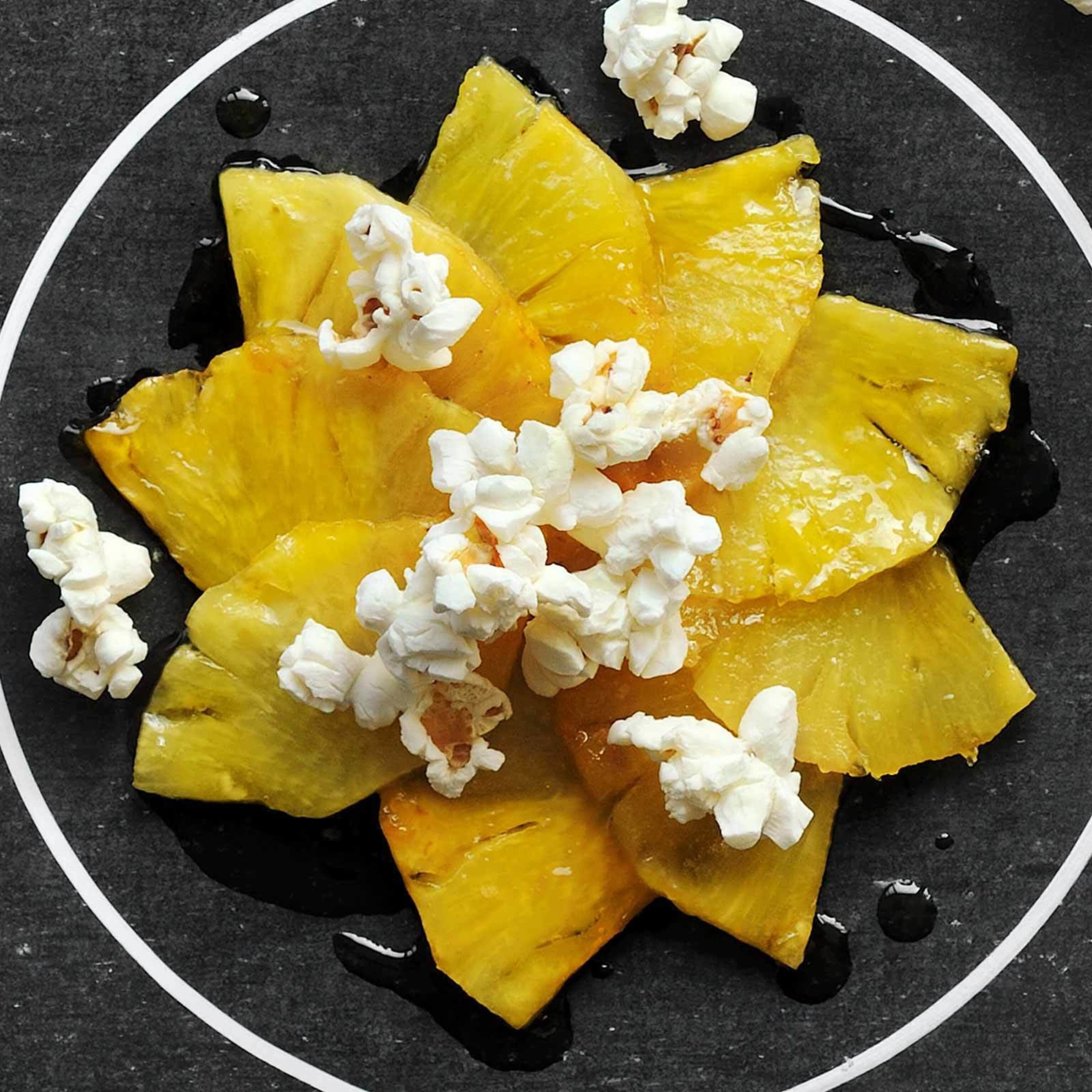 Ananas-Tarte mit Popcorn