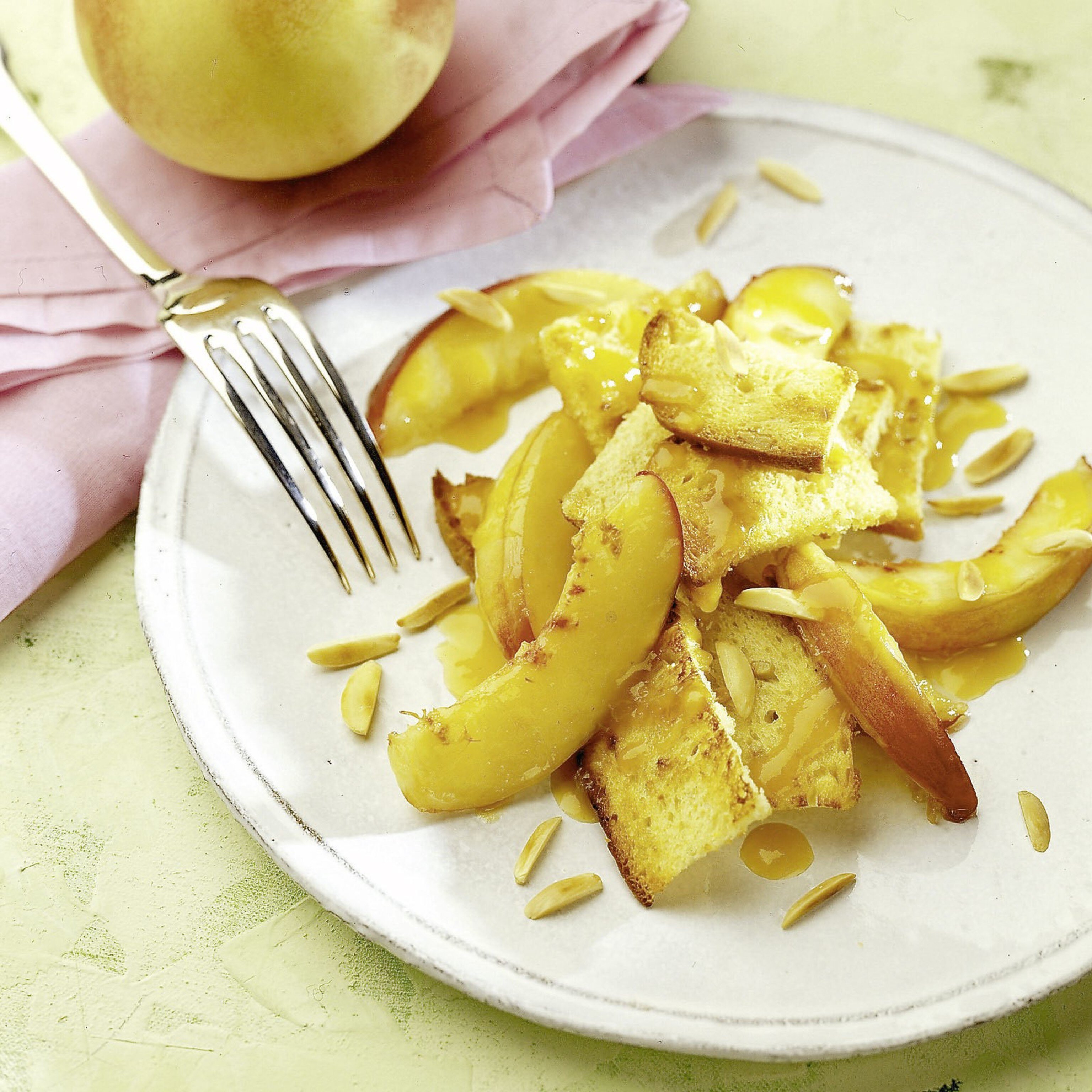 Brotrösti mit Pfirsichen