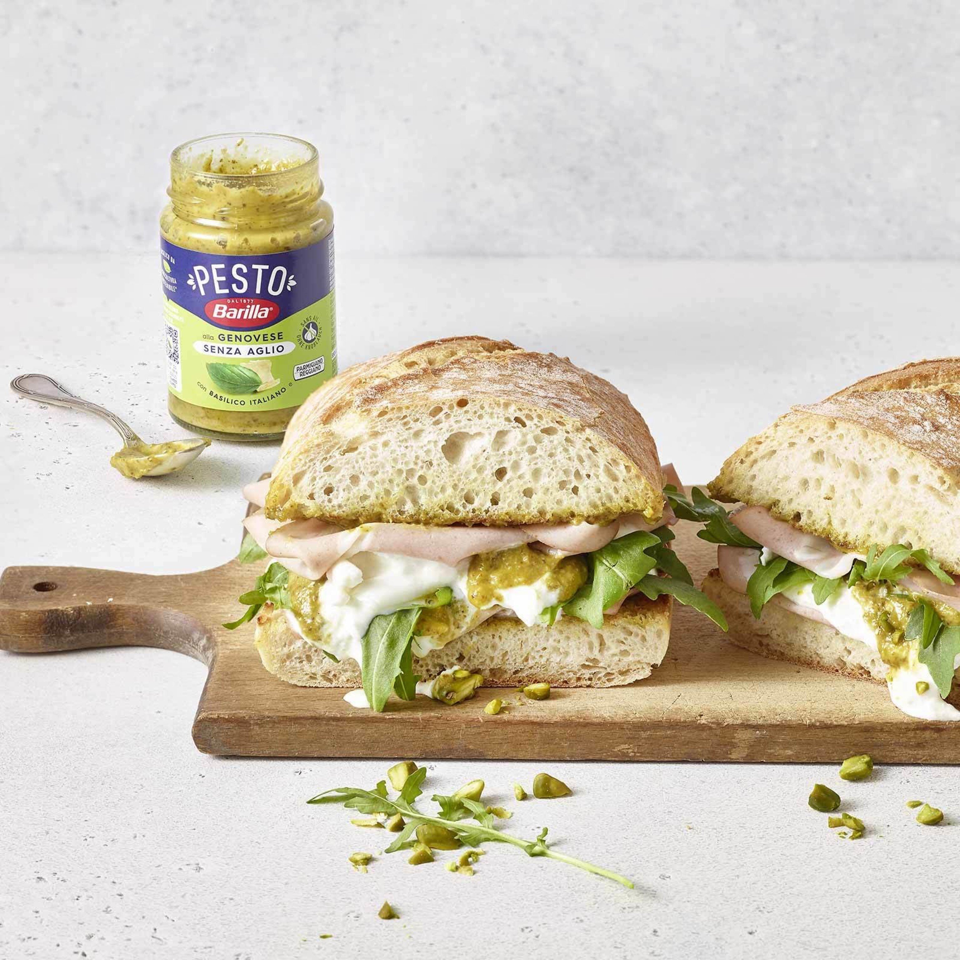 Sandwich au pesto