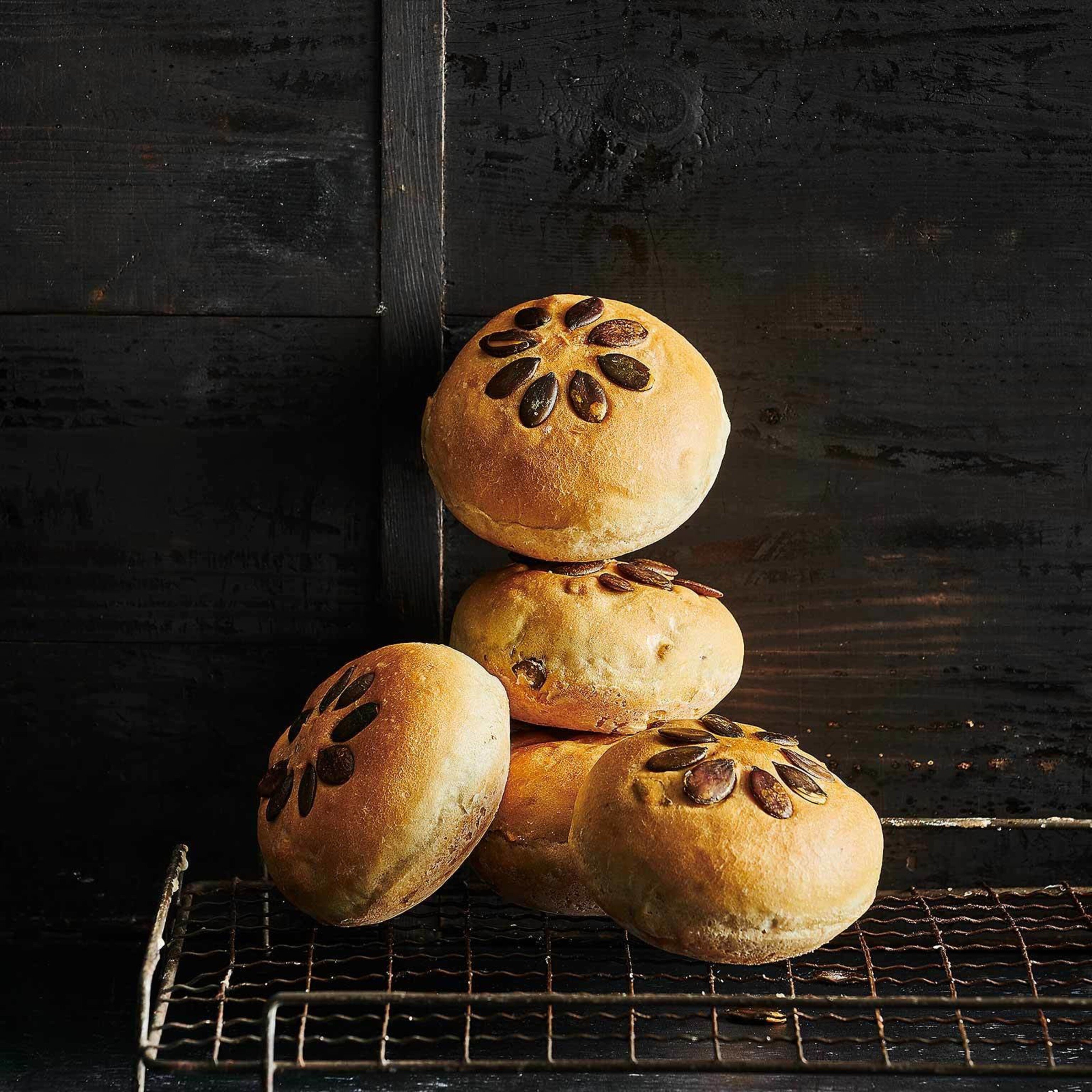 Kürbis-Dinkelbrötchen