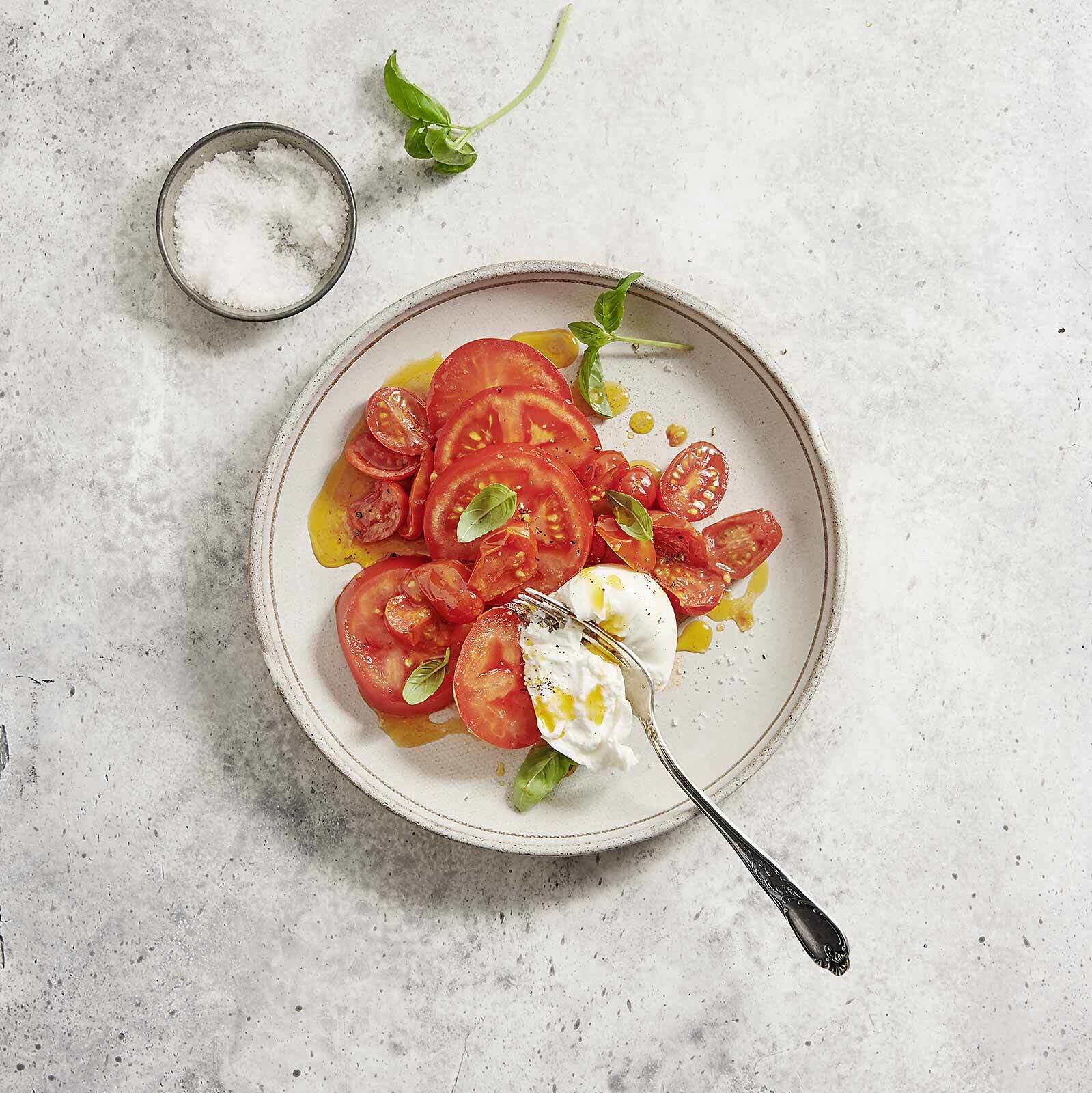 Tomatensalat mit Burrata