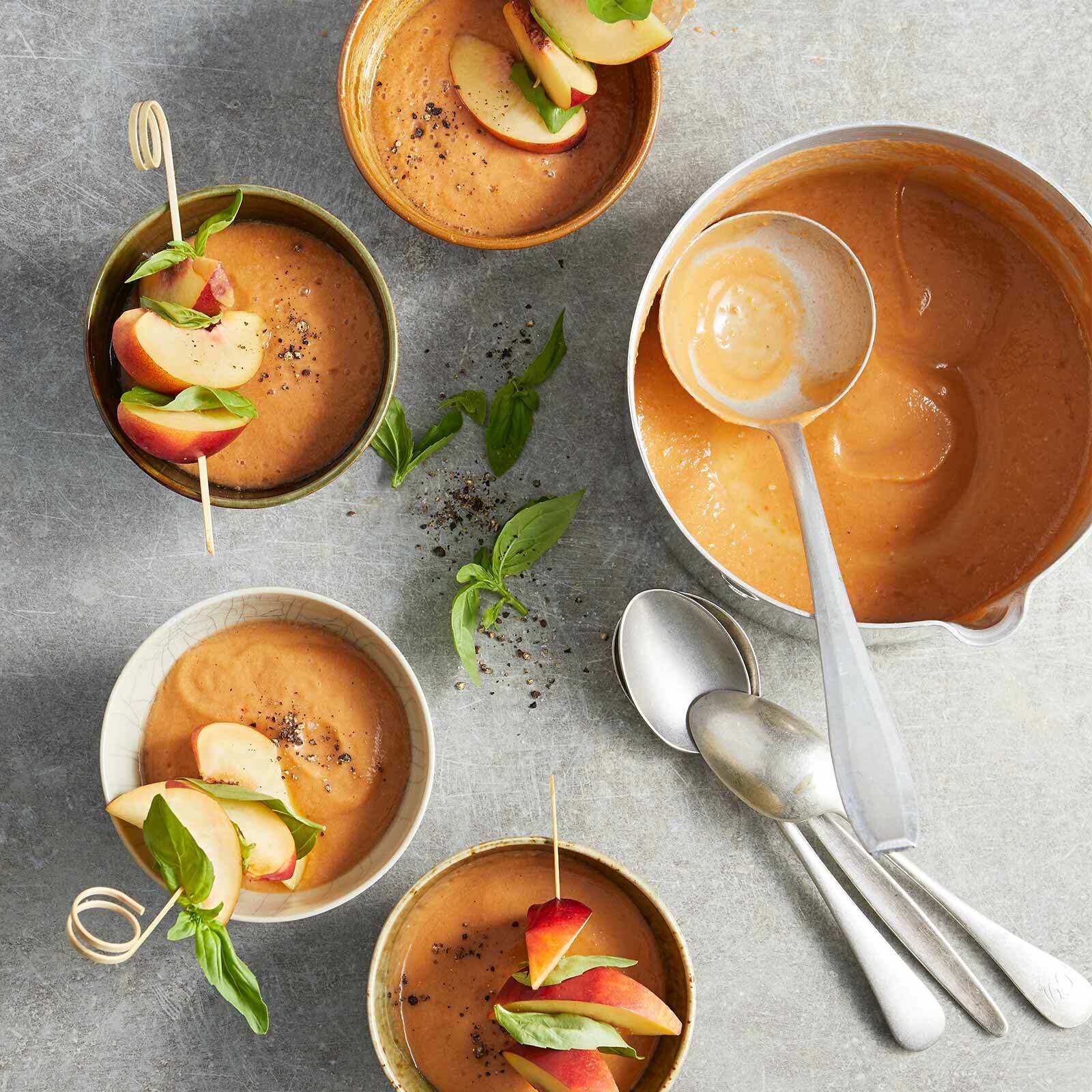 Tomaten-Nektarinen-Gazpacho