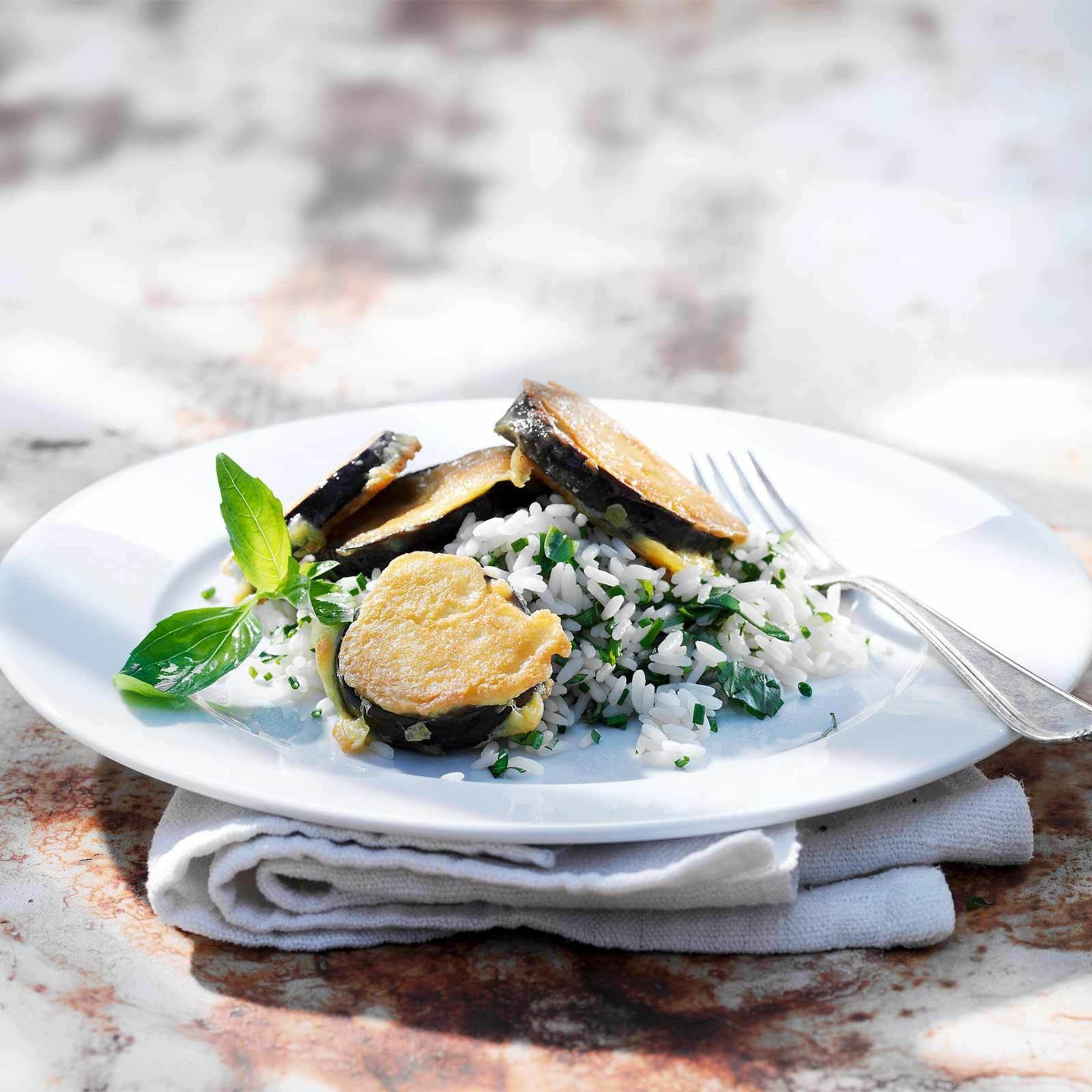 Auberginen-Piccata mit Kräuterreis