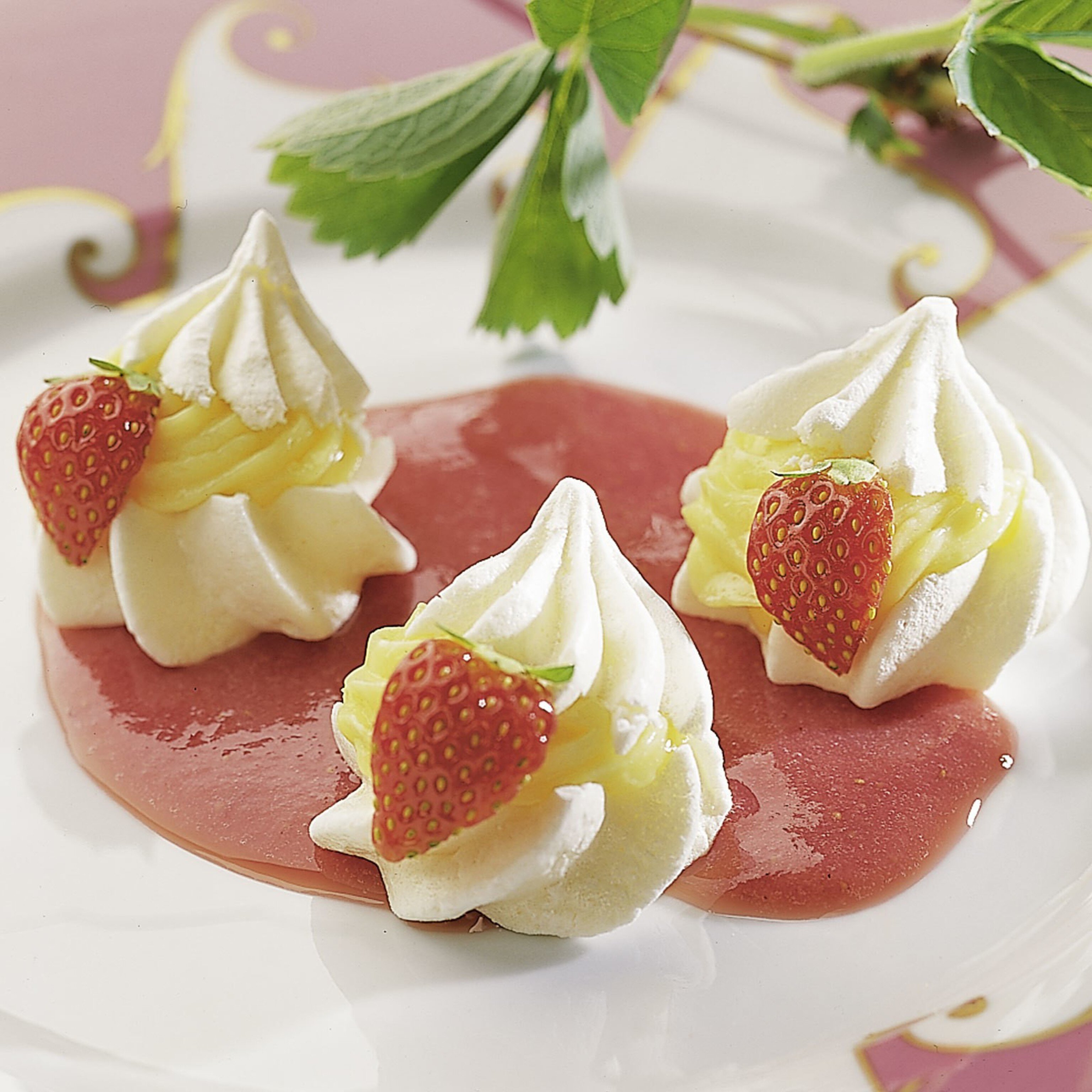 Gefüllte Meringues