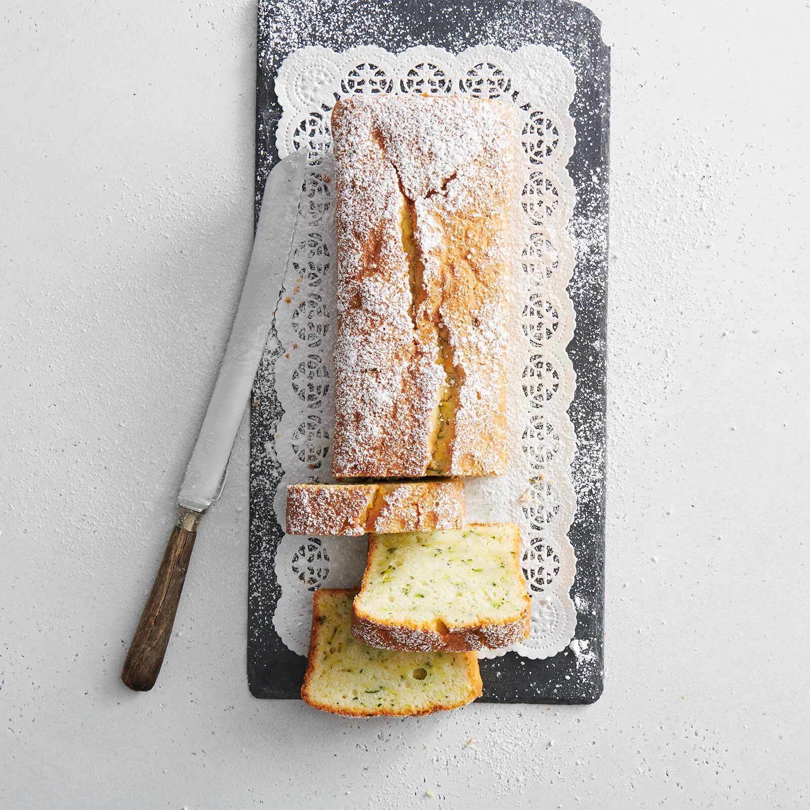 Zucchini-Financier-Cake