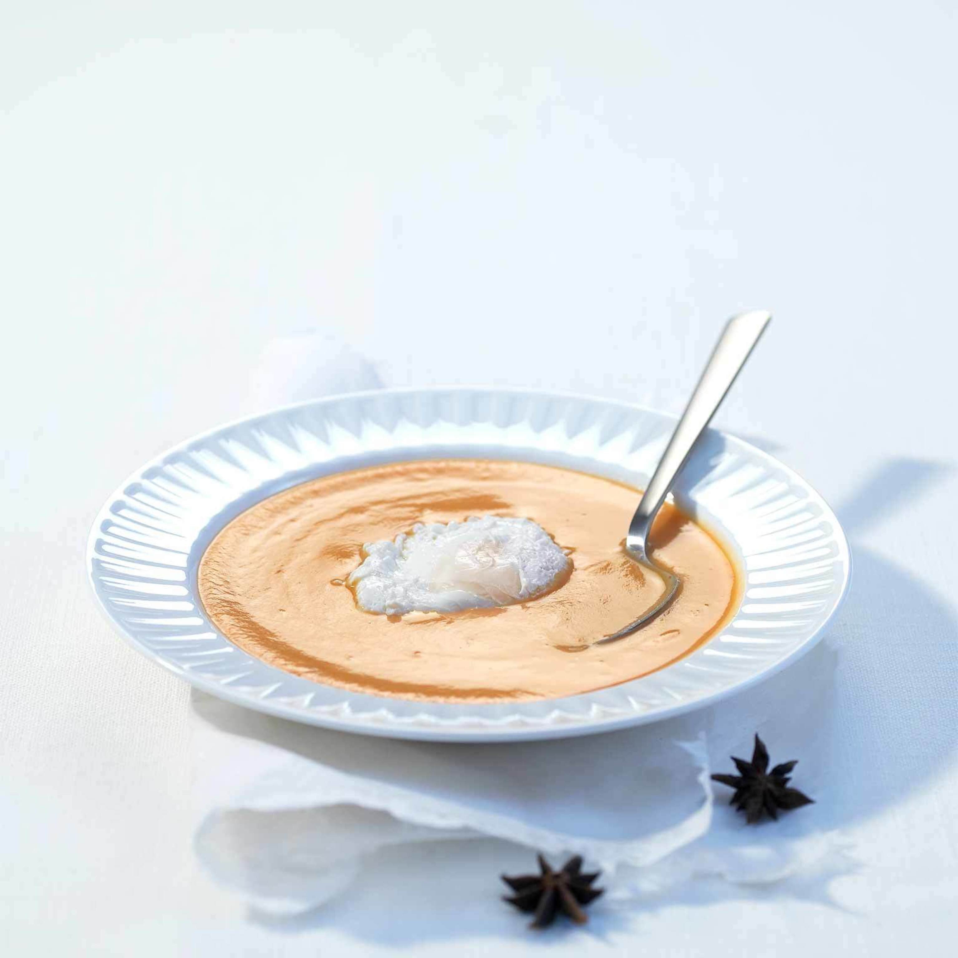 Süsskartoffelsuppe mit Ei