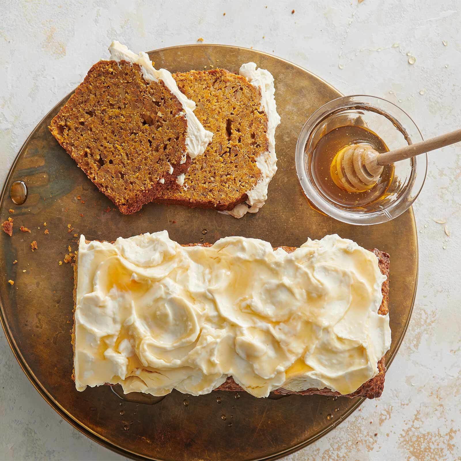 Cake carottes-gingembre et frosting au yogourt