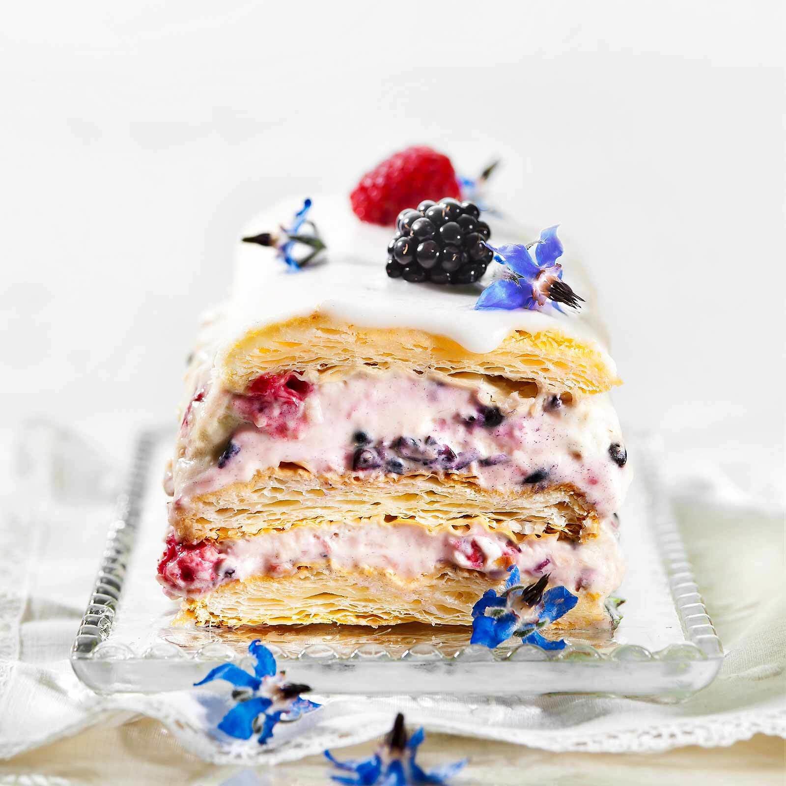 Beeren-Cremeschnitte