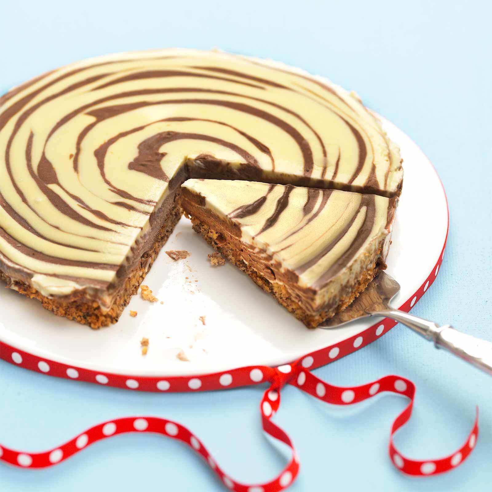 Marmorierte Glacetorte