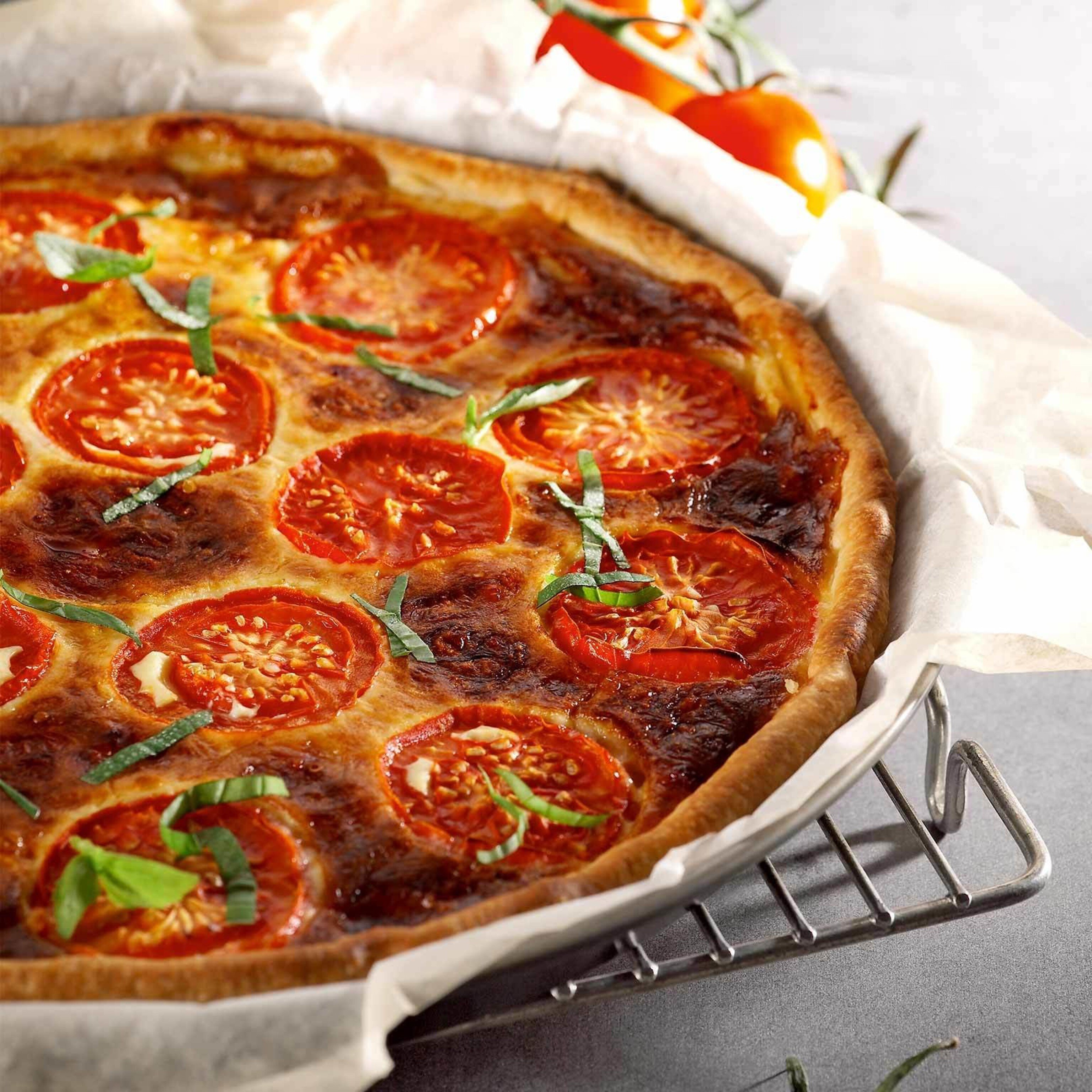 Quiche au fromage et tomates