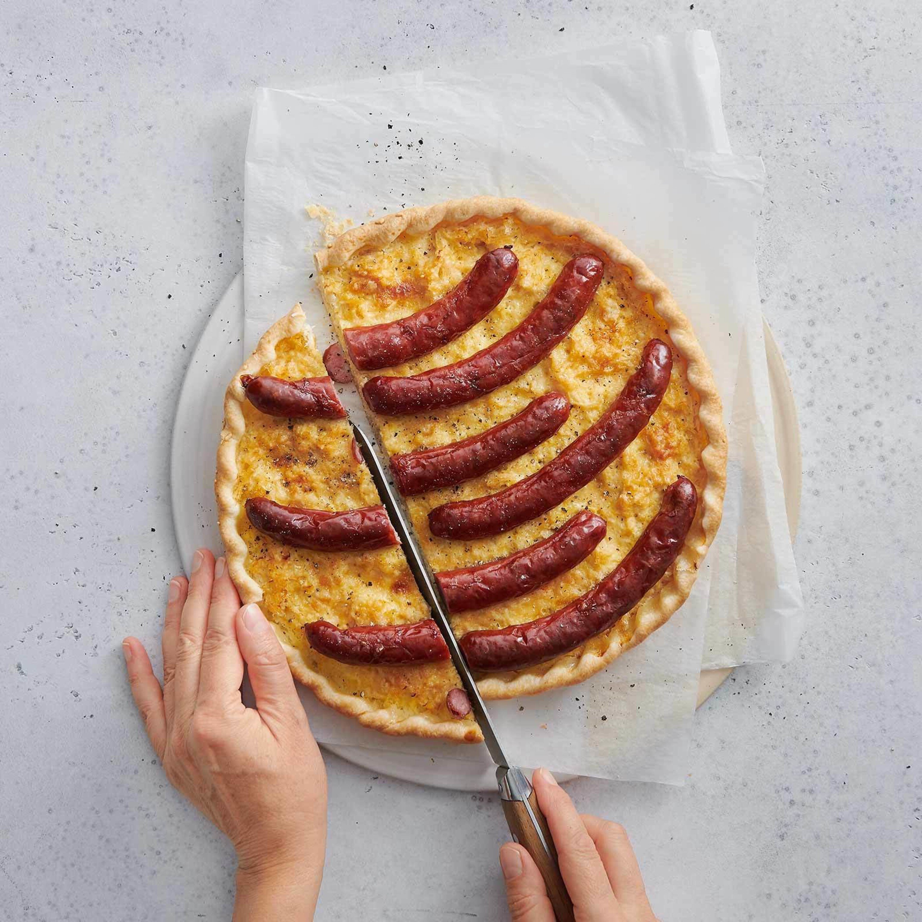 Sauerkrautwähe mit Schweinswürstli