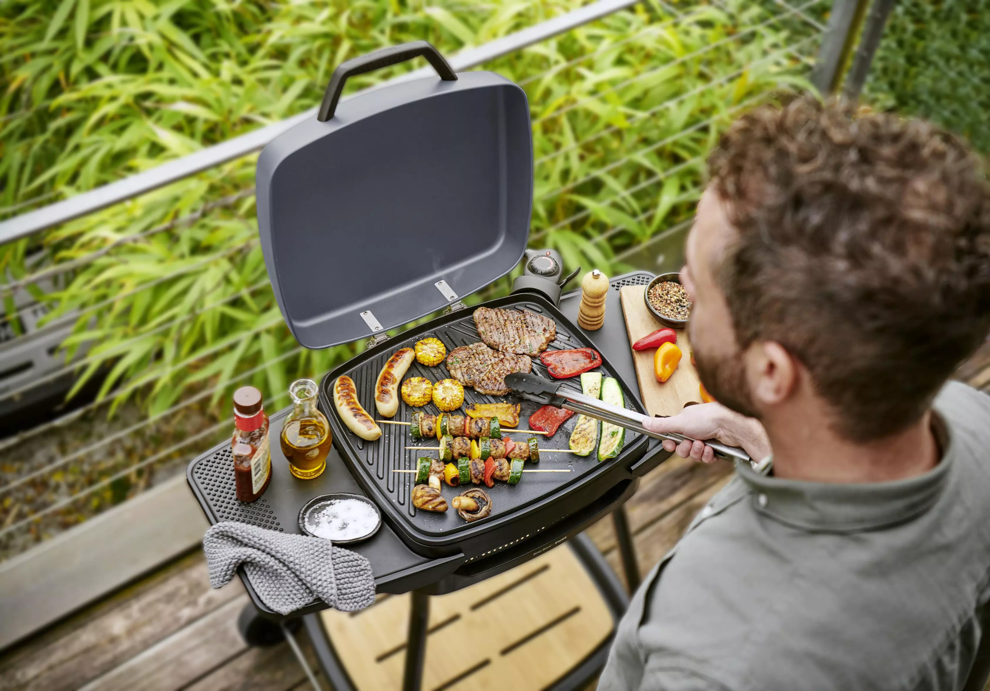 Elektrogrill mit Gestell