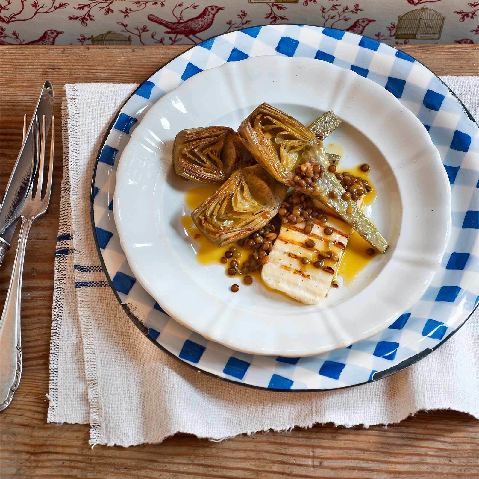 Gebratene Artischocken mit Halloumi