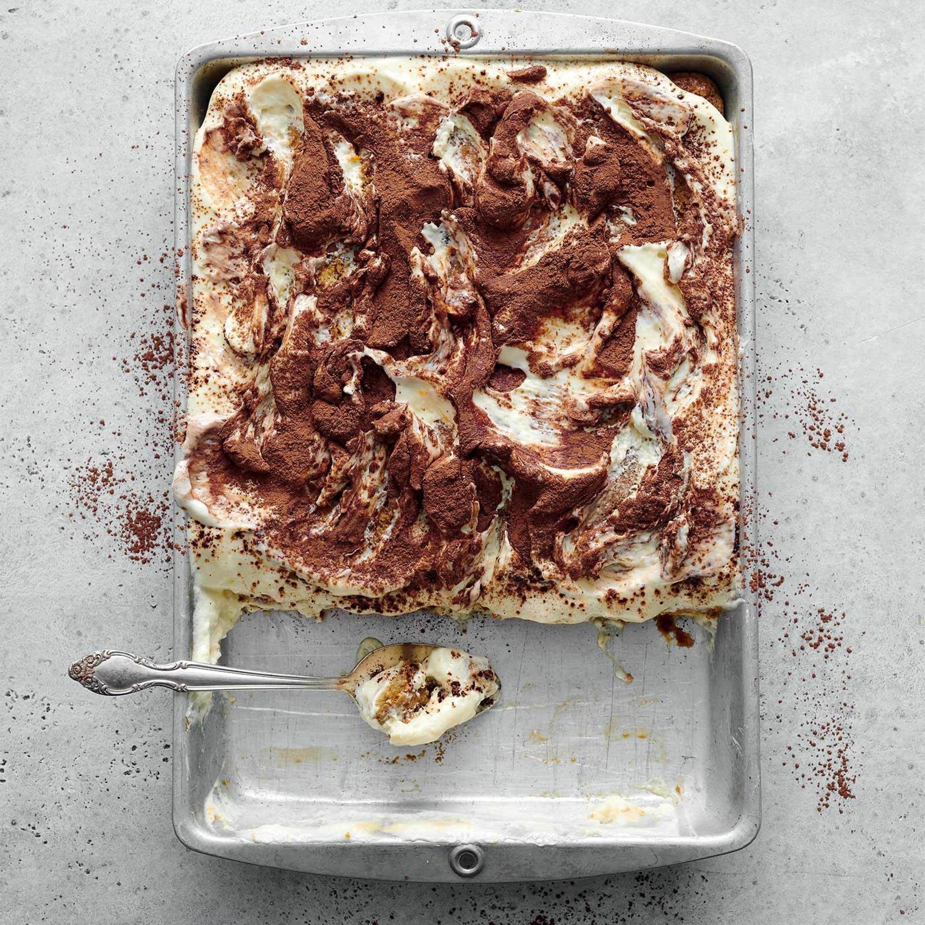 Leichtes klassisches Tiramisu