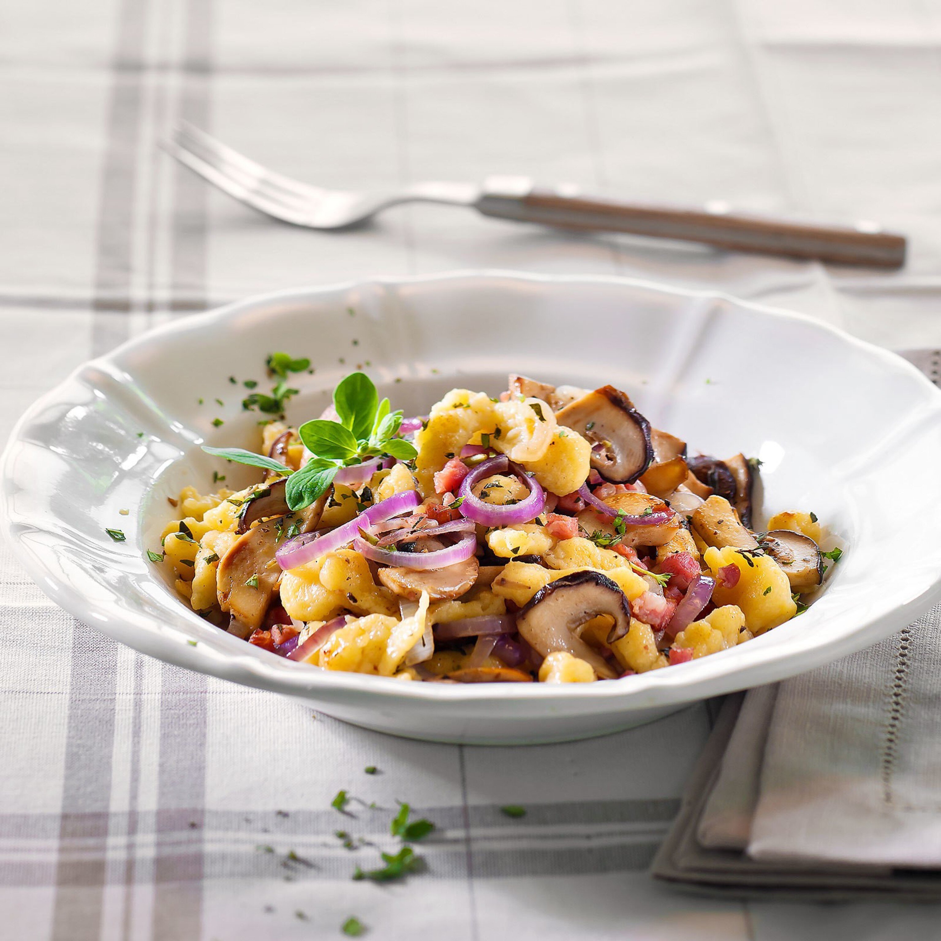 Spätzlis aux lardons et aux bolets