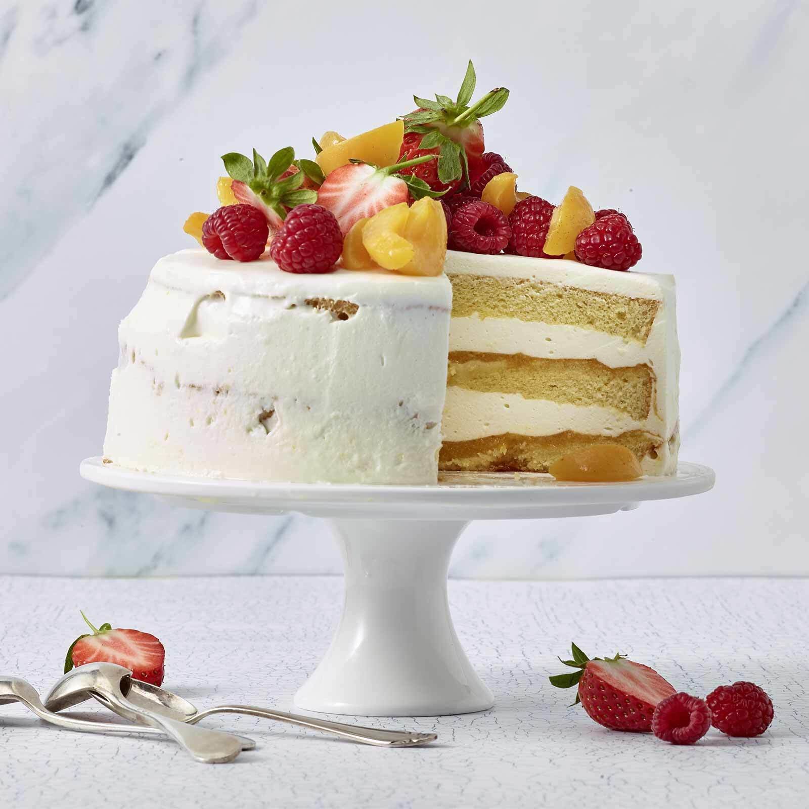 Glutenfreie Aprikosen-Beeren-Torte