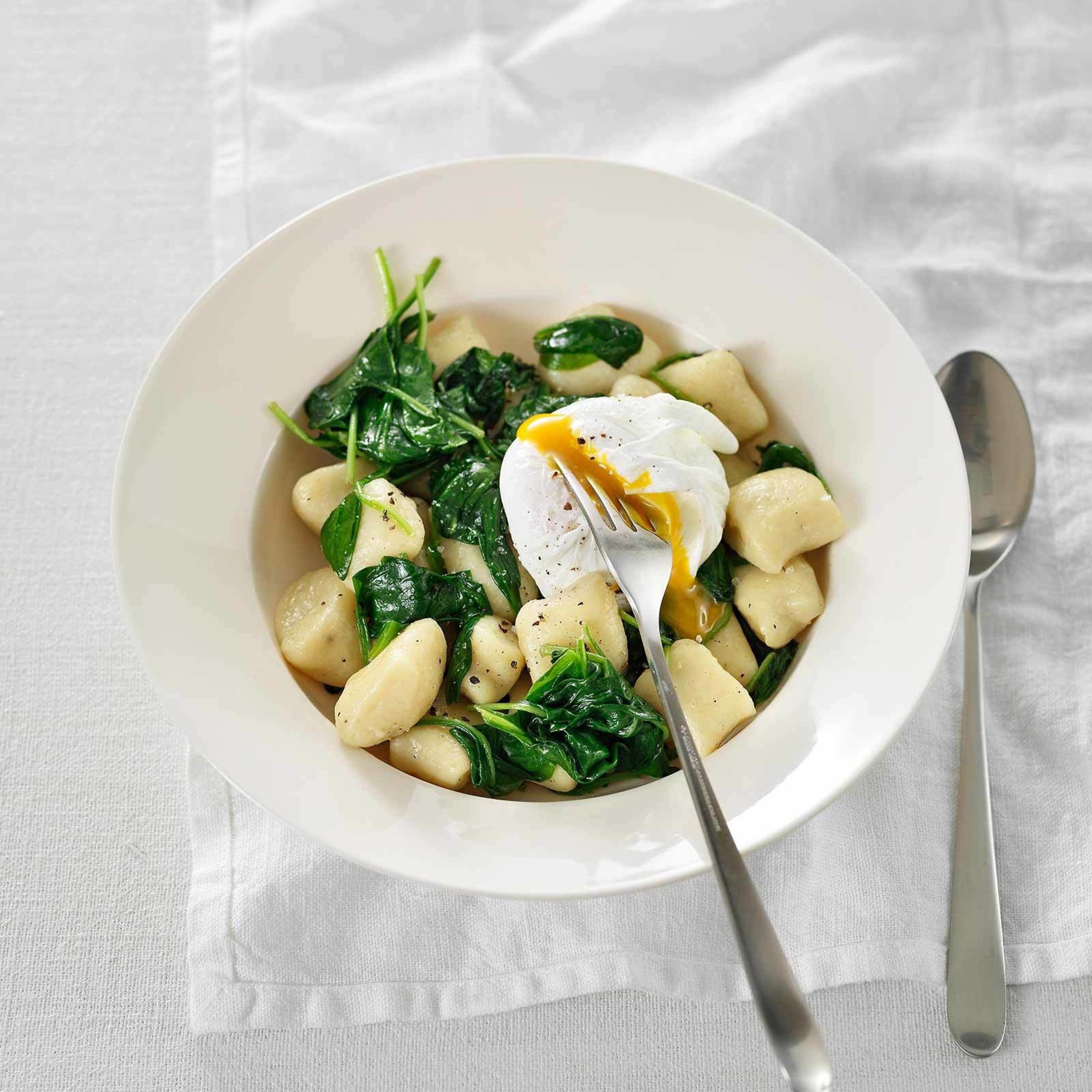 Gnocchi mit Spinat und verlorenem Ei