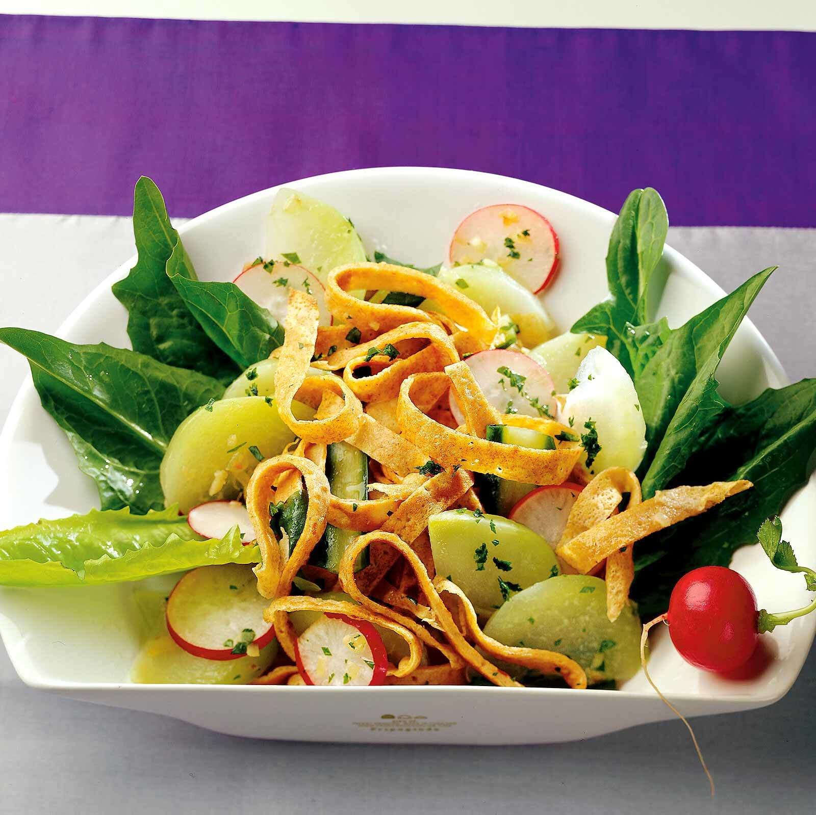 Omelettenstreifen Salat