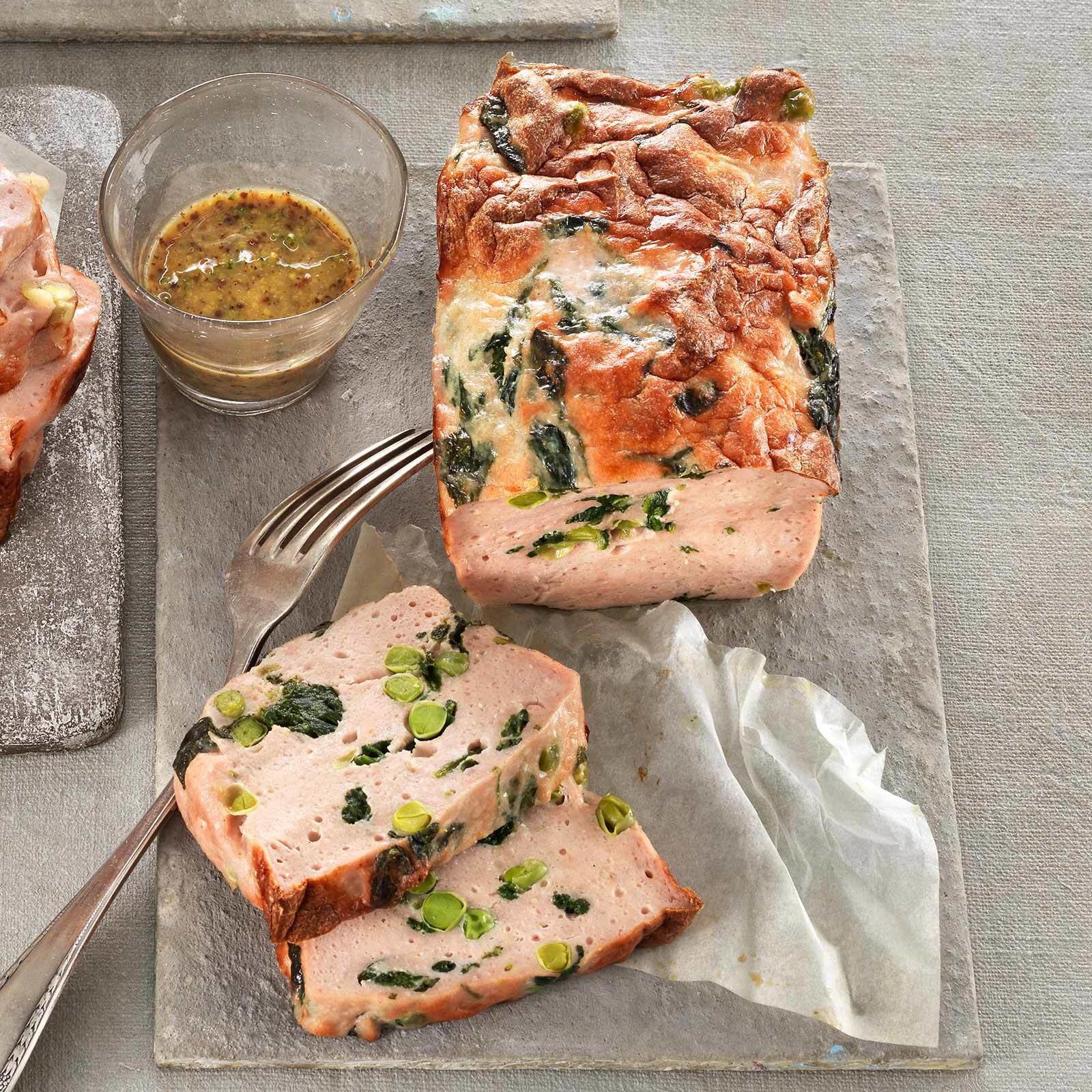 Fleischkäse mit Spinat und Erbsli