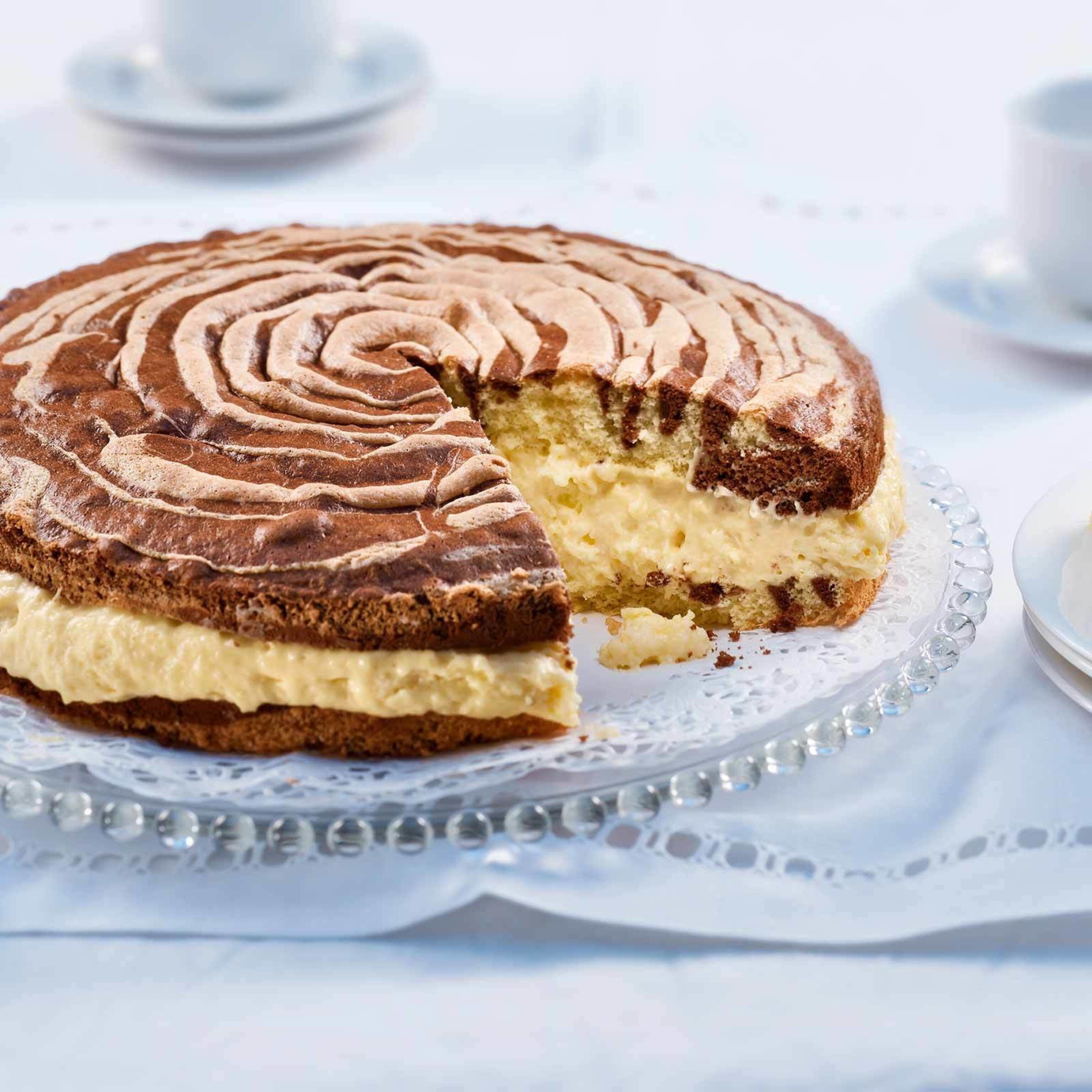 Mousse-Torte black & white