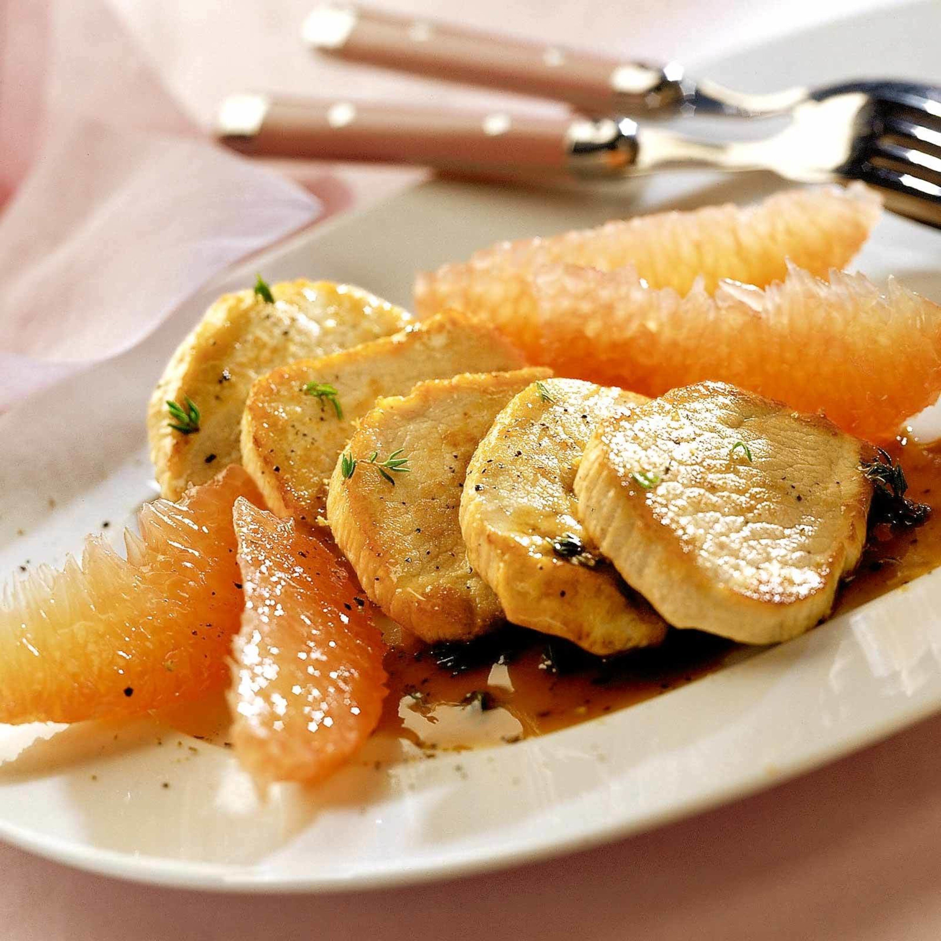 Kalbsmedaillons mit Pomelo-Sauce