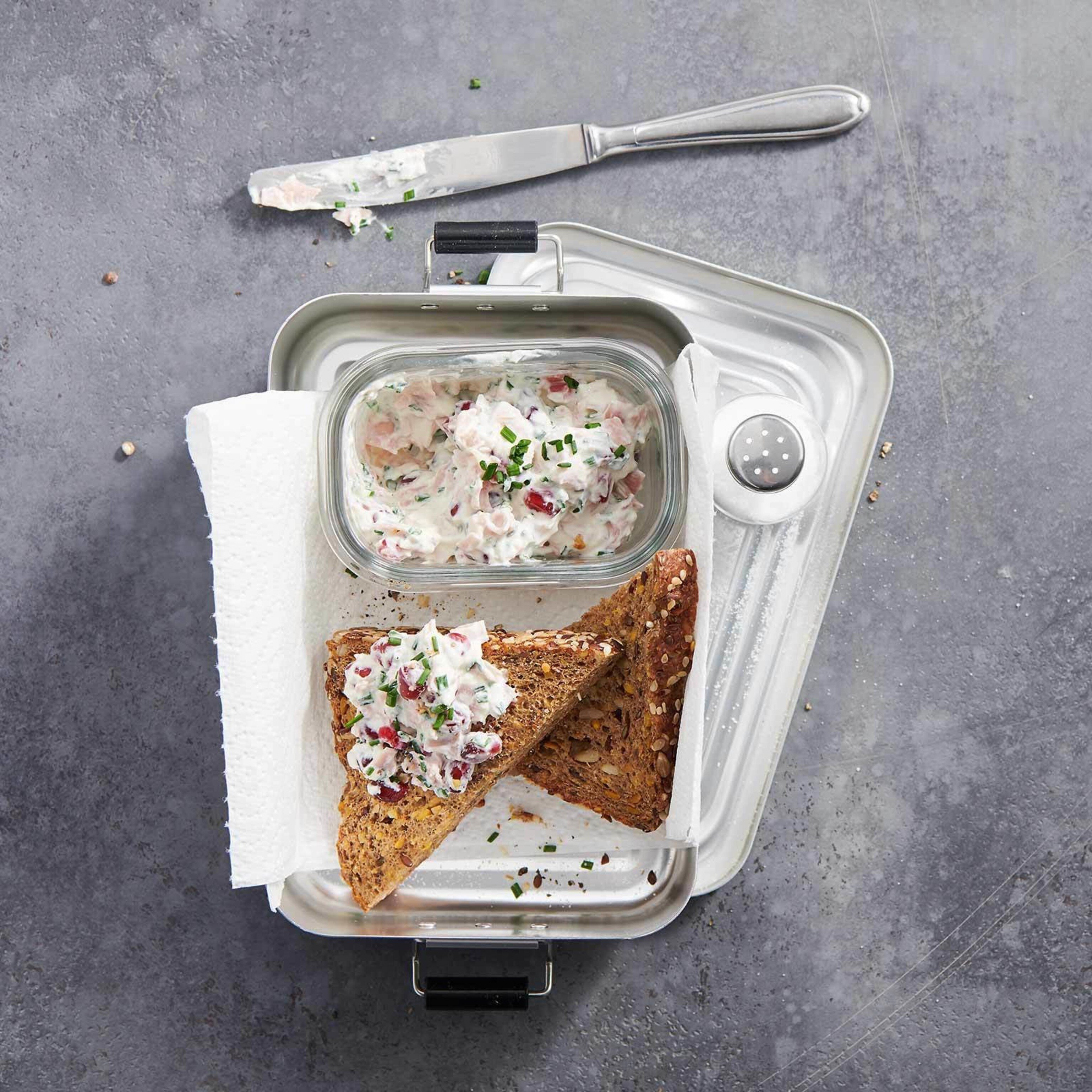 Proteinbrot mit Schinkenaufstrich