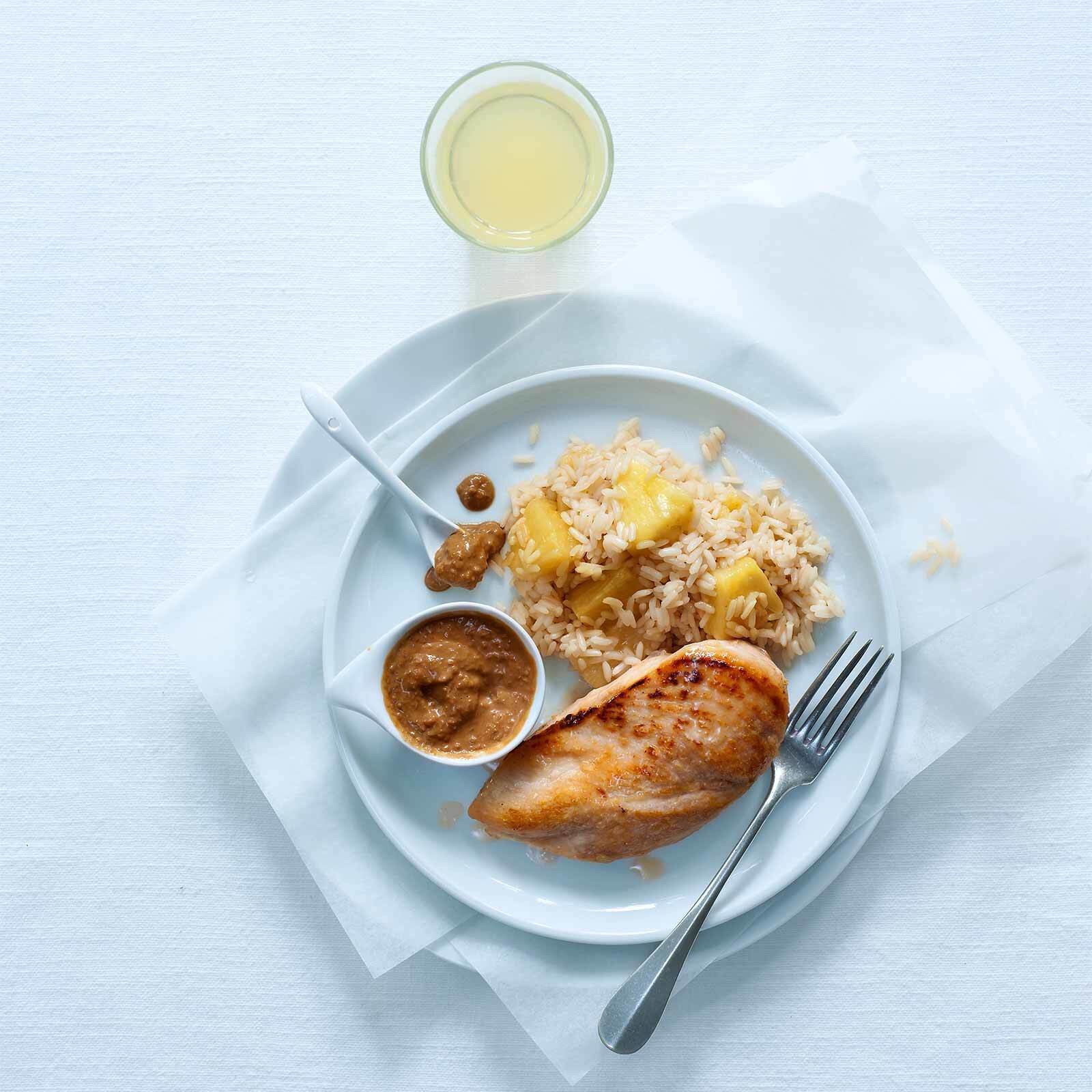 Pouletbrüstli auf Ananasreis