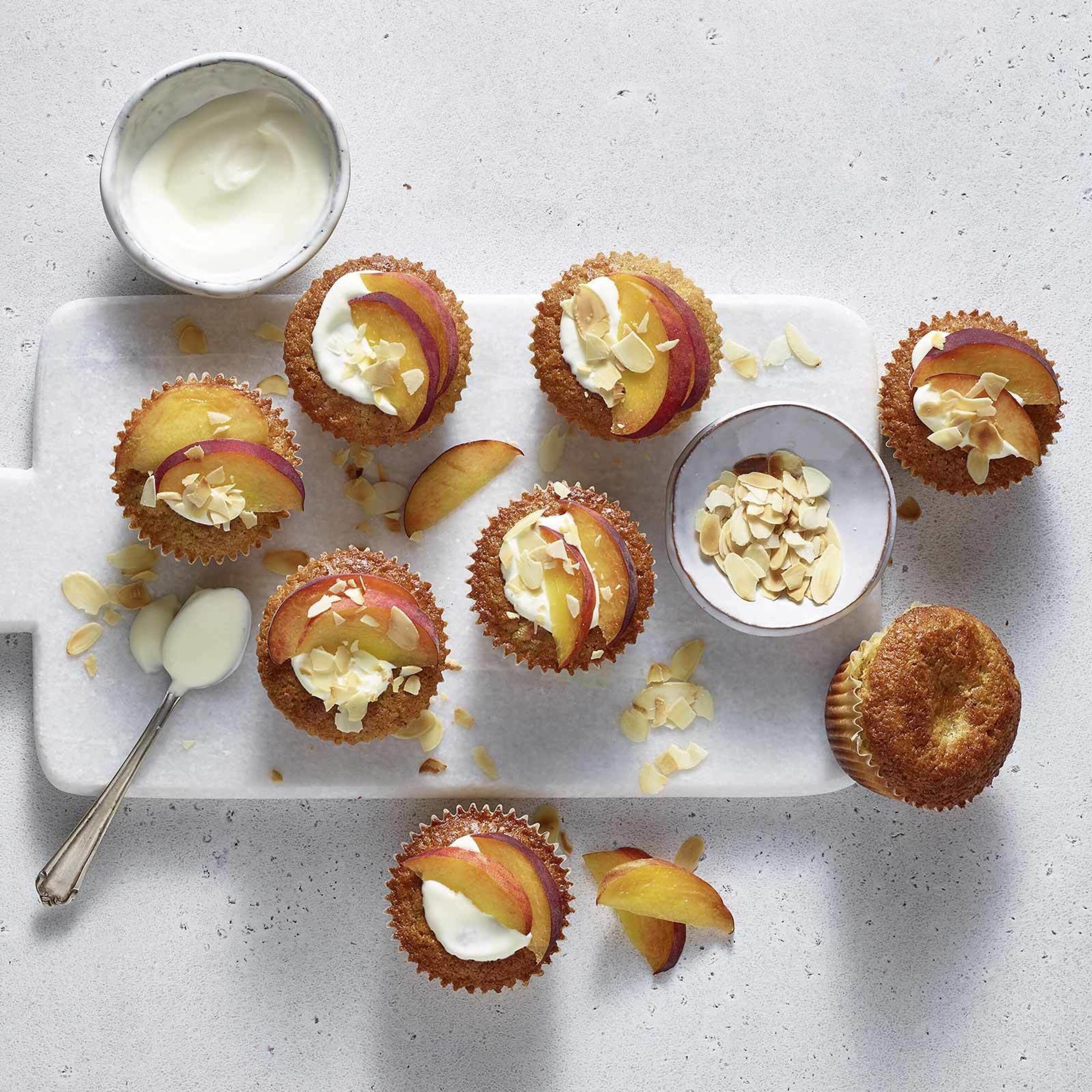 Glutenfreie Pfirsich-Vanille-Muffins
