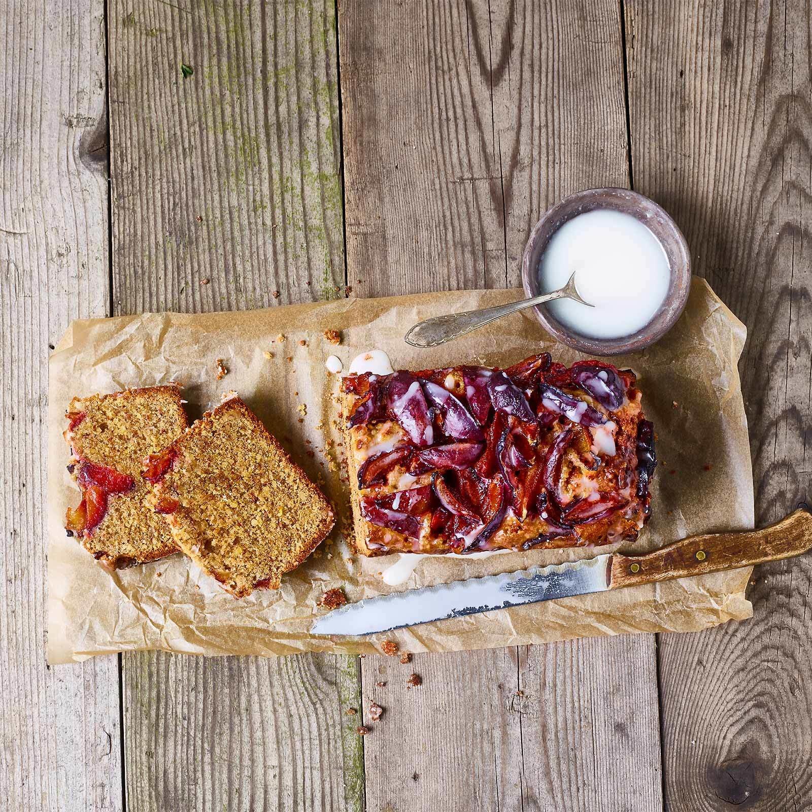 Cake juteux aux pruneaux sans gluten