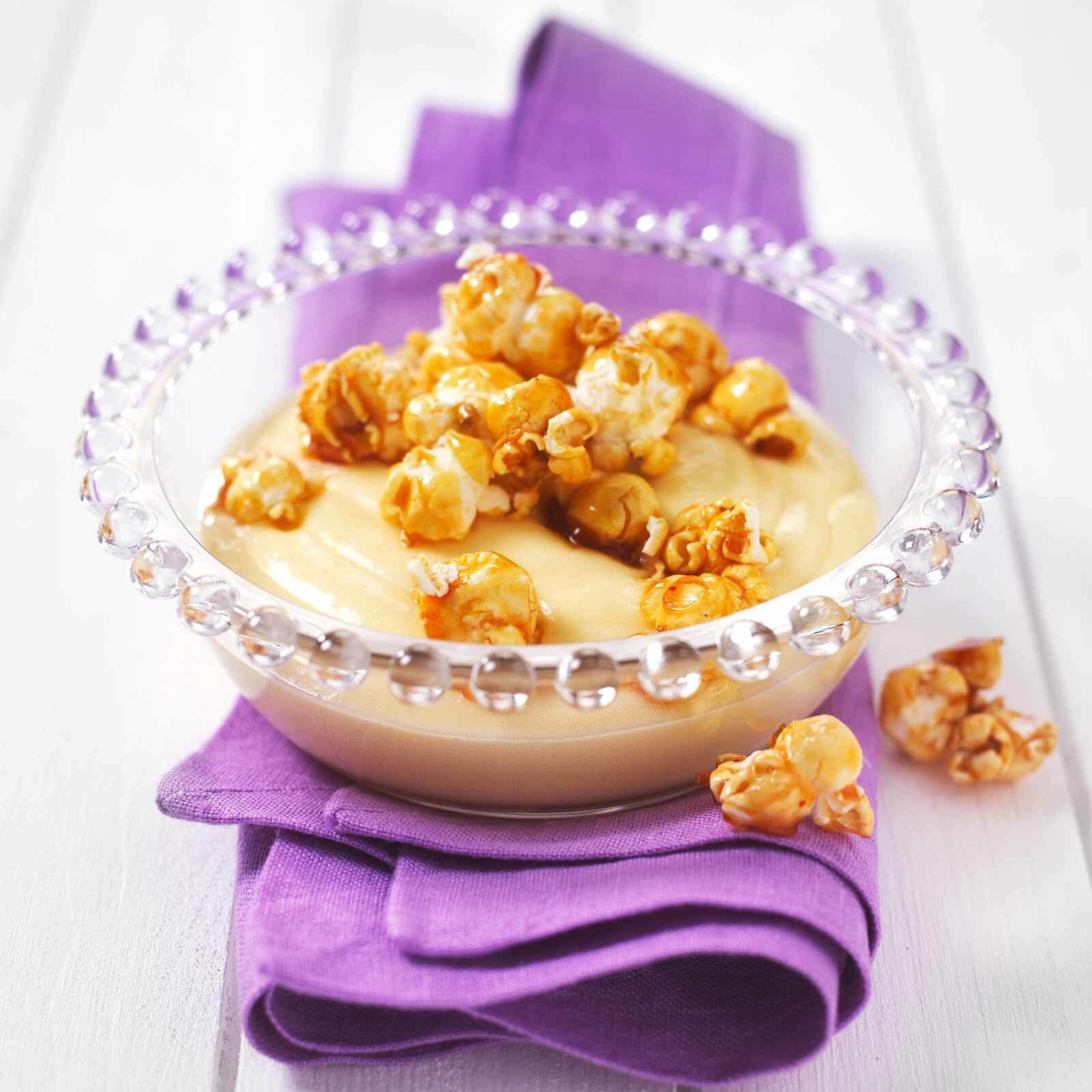 Süssmostcreme mit Popcornstreuseln