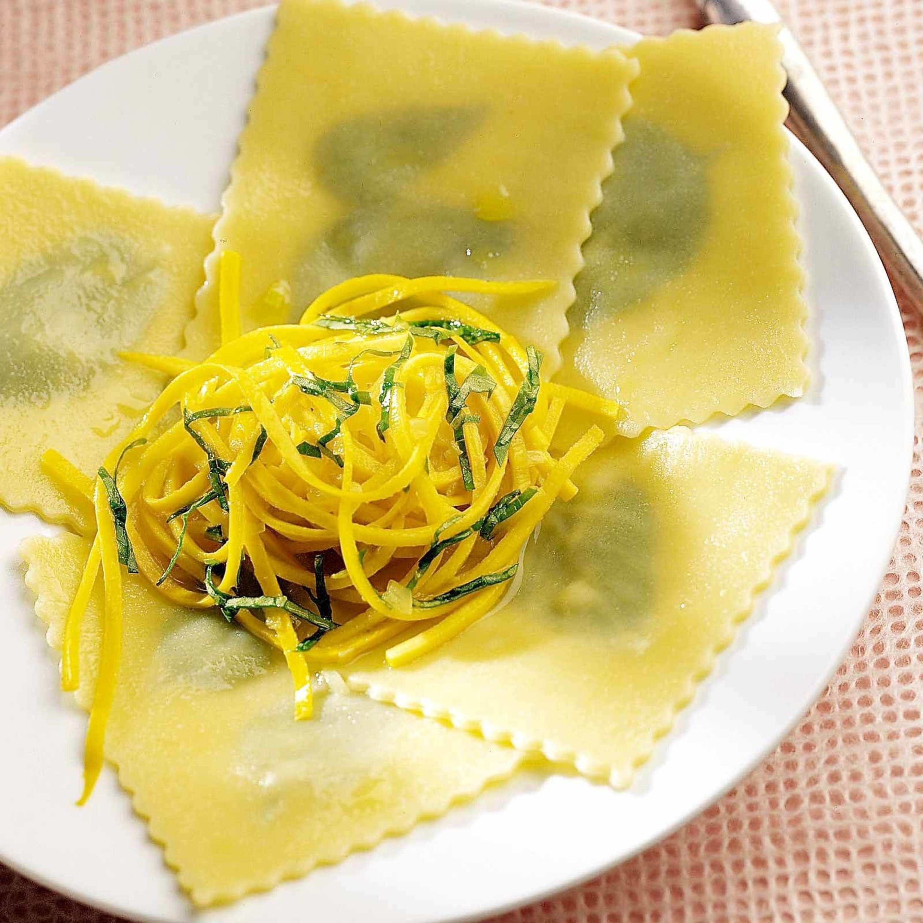 Basilikum-Pasta mit Zucchini