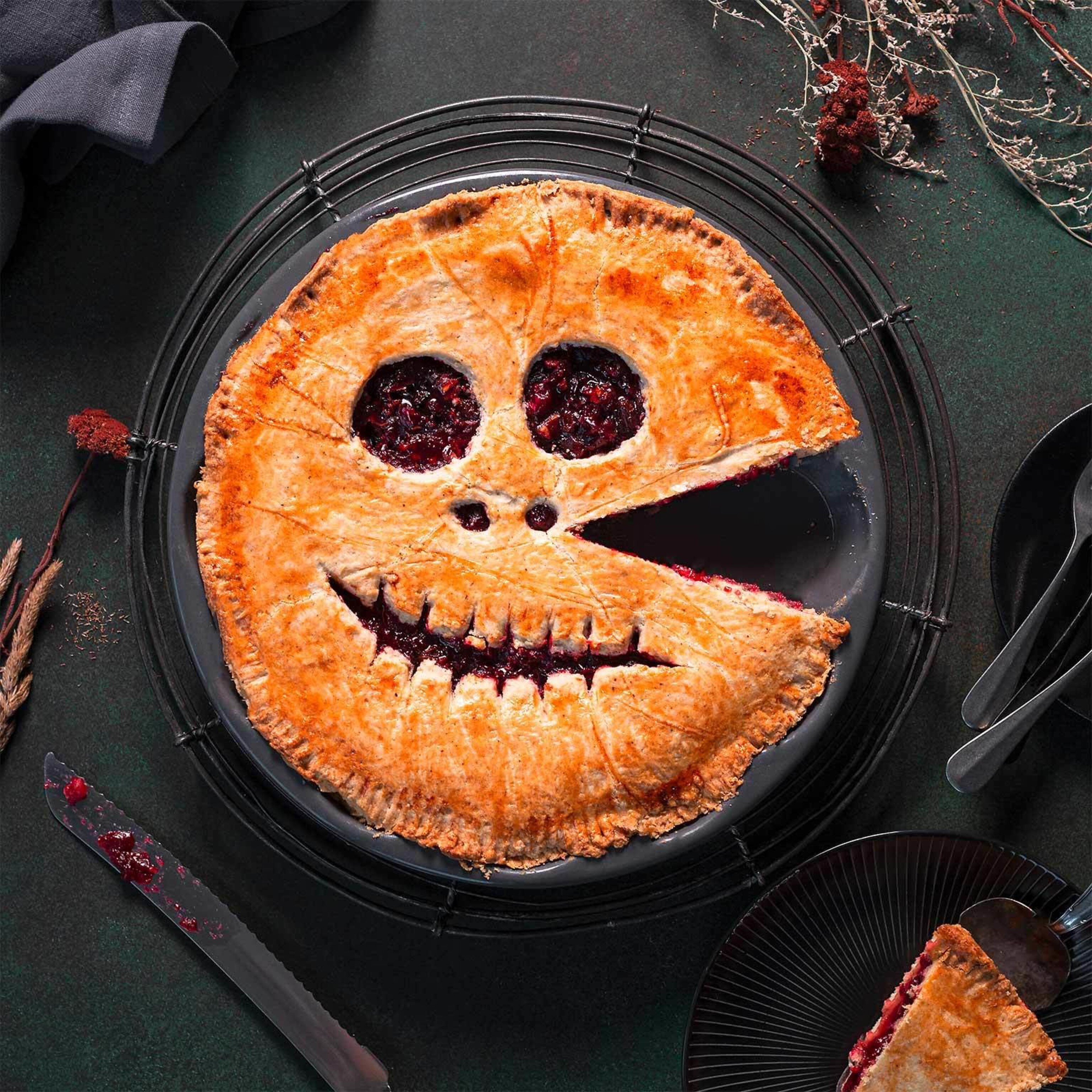 Halloween Cranberry Pie