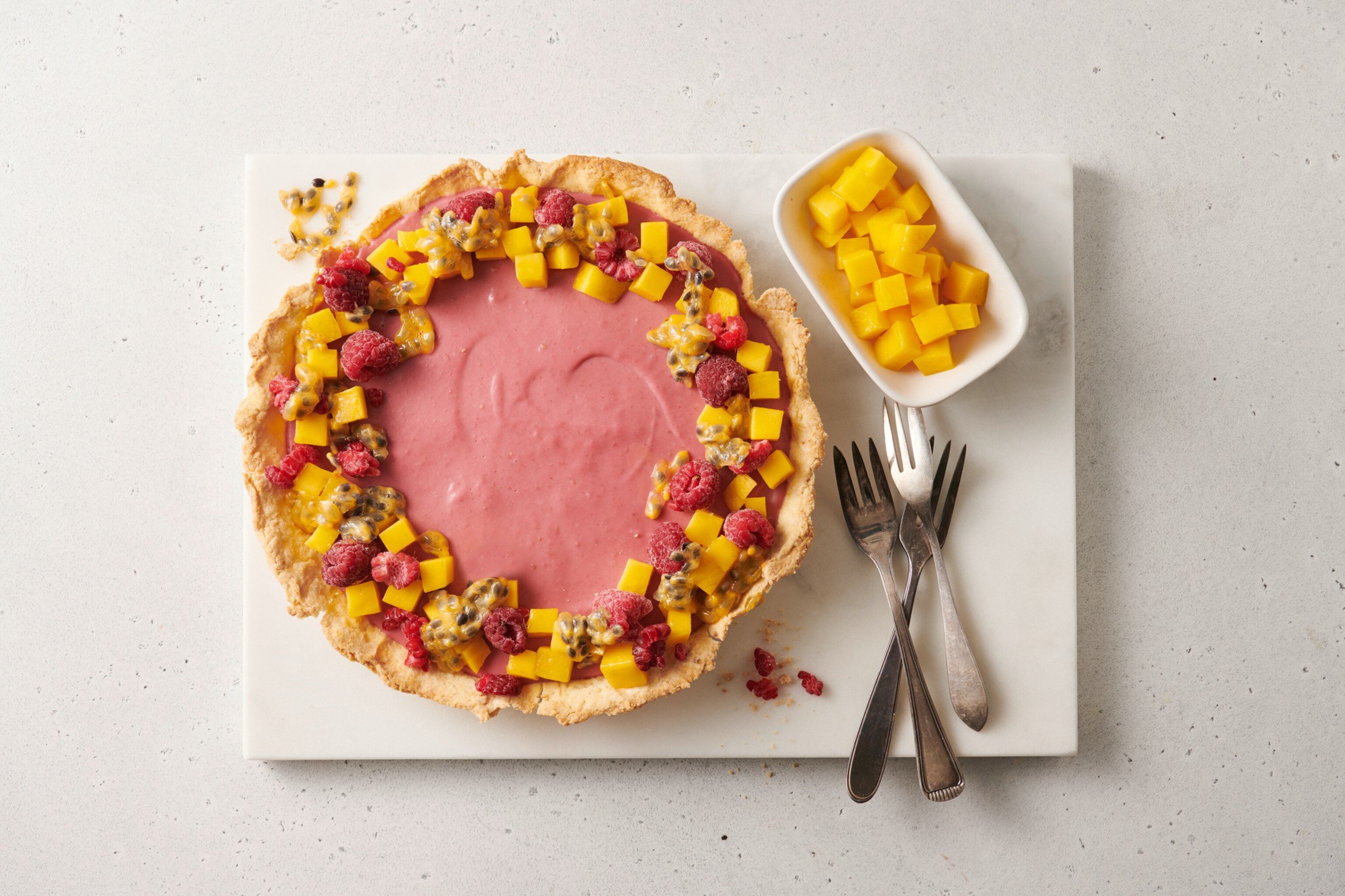 Glutenfreie Himbeer-Panna cotta-Tarte