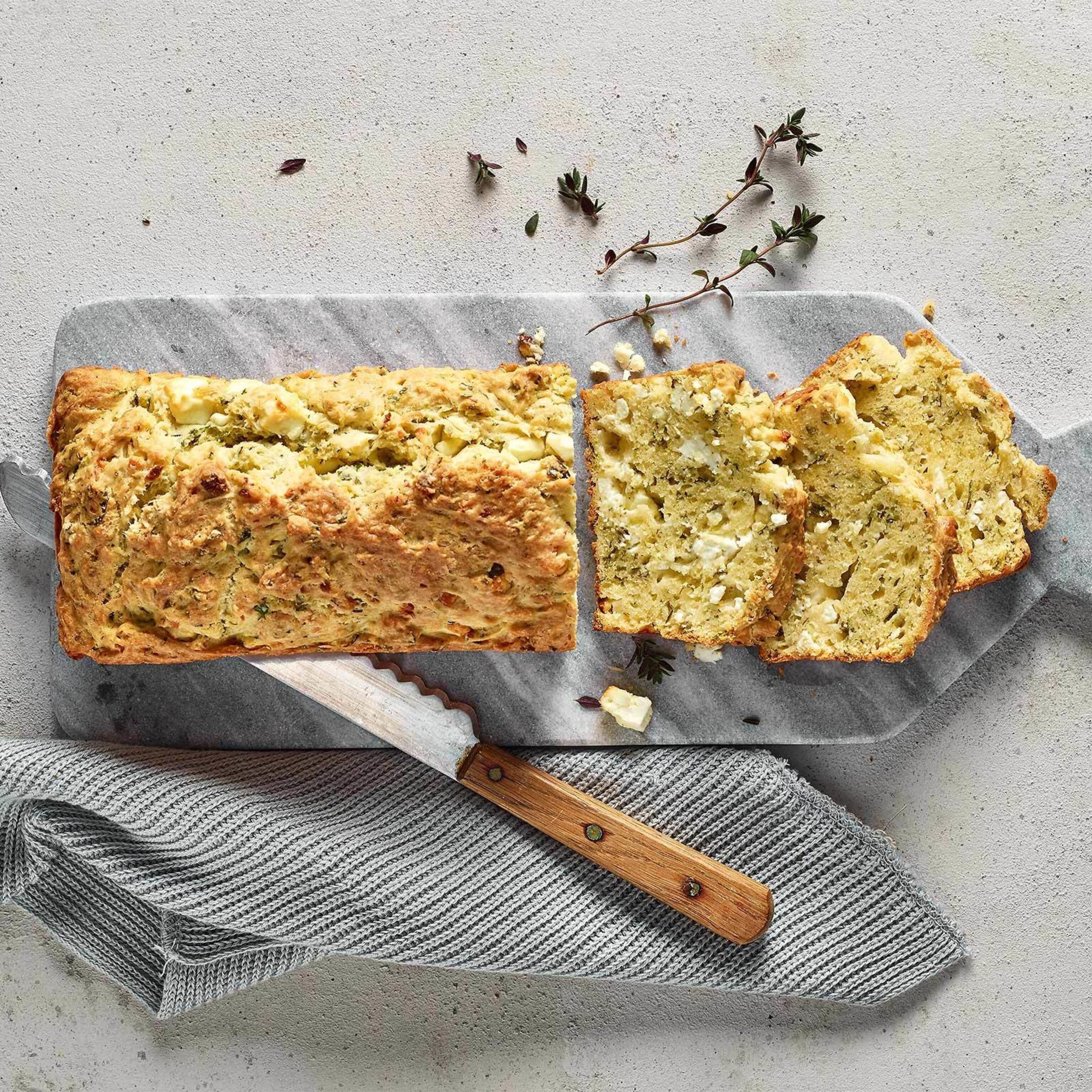 Feta-Cake mit Kräutern