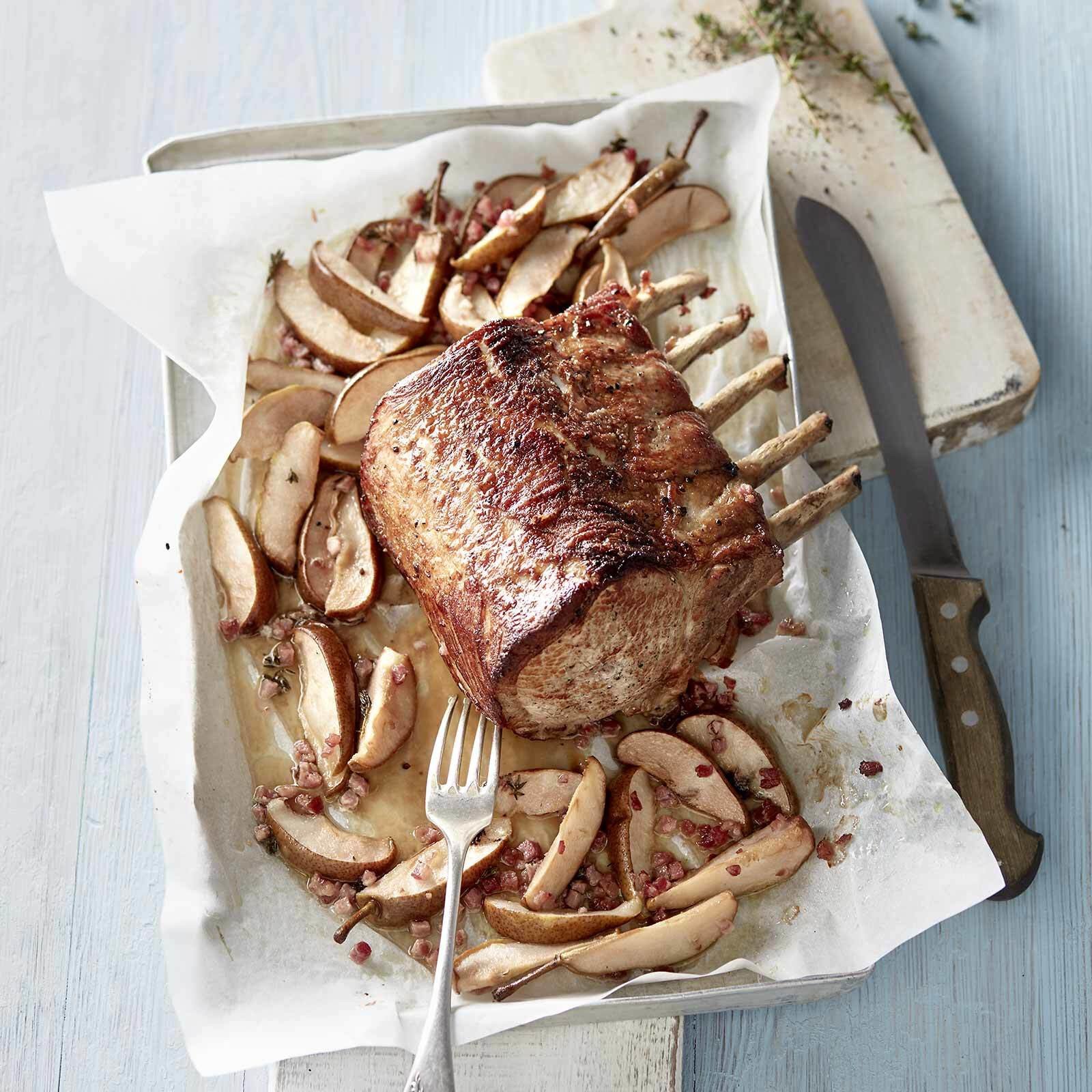 Schweinsrack mit Birnen