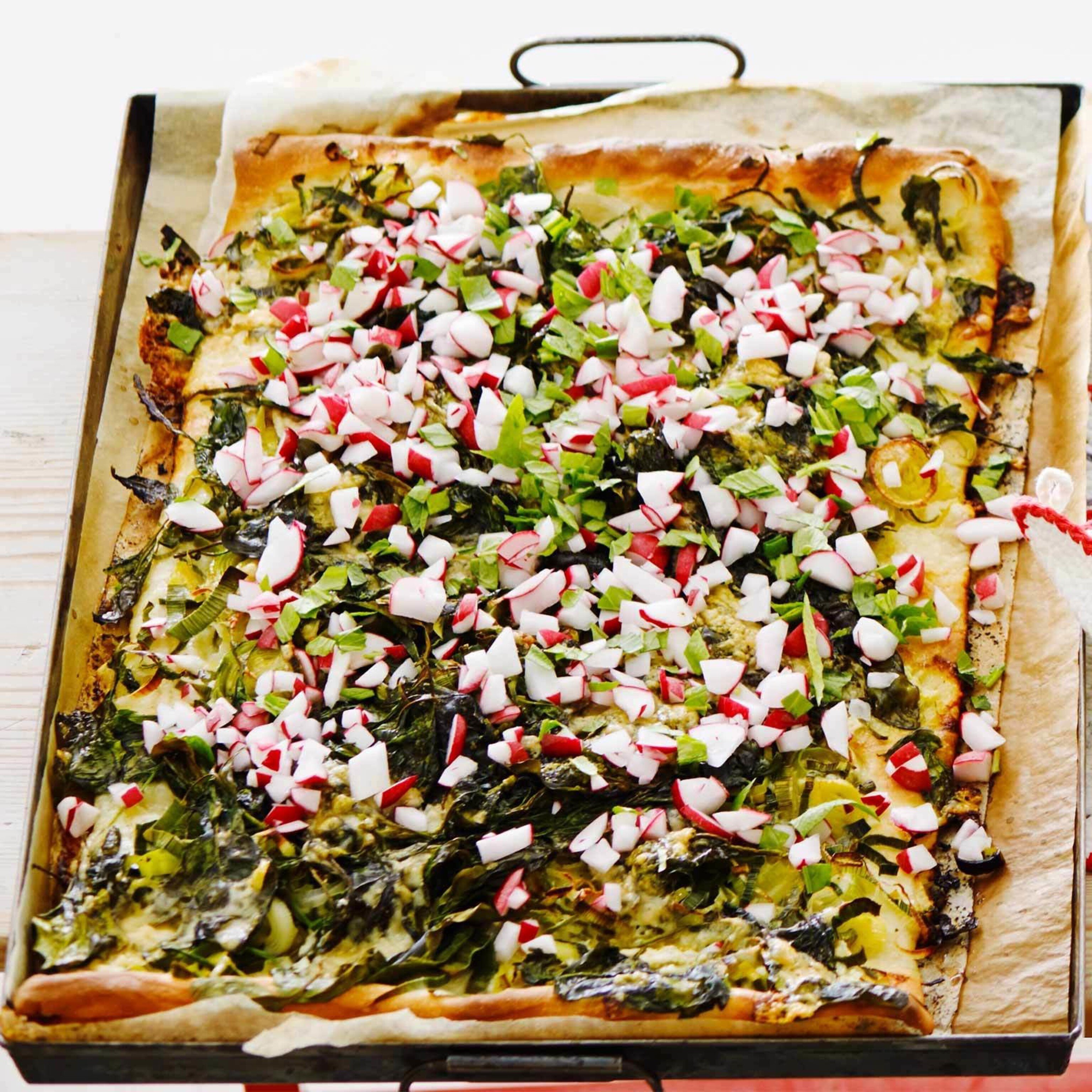 Lauch-Spinat-Pizza mit Radiesli