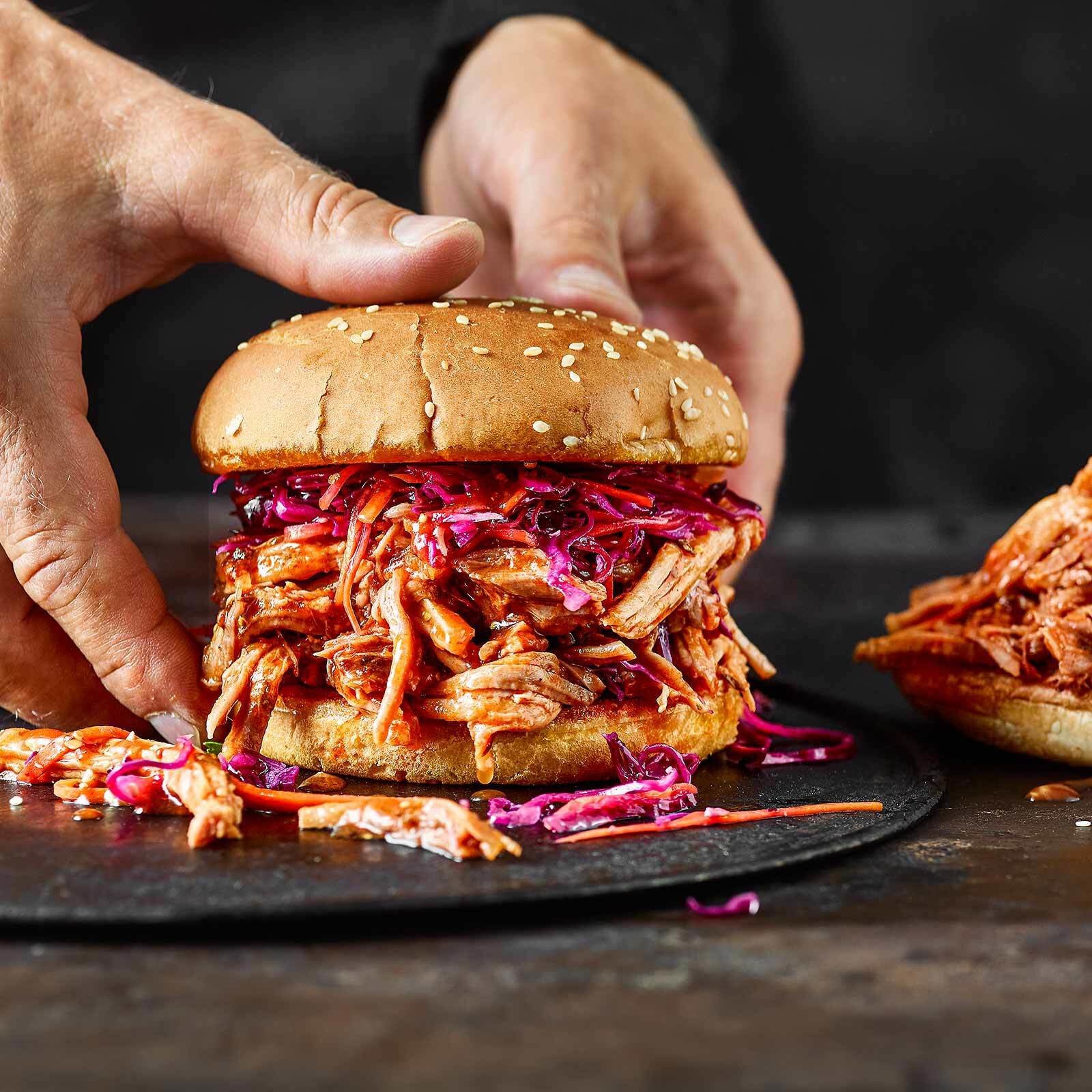 Pulled Pork Burger mit Coleslaw