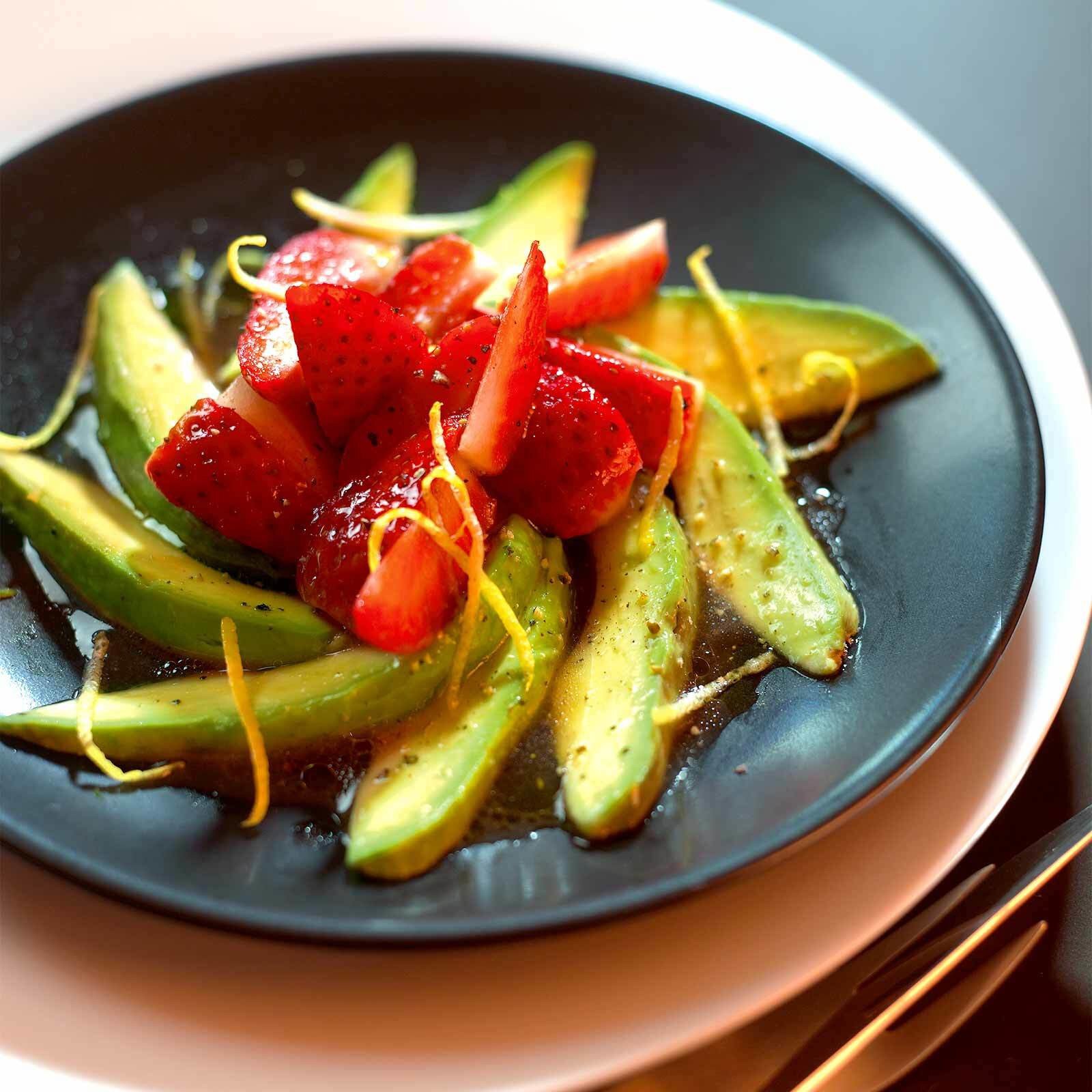 Avocado-Erdbeer-Salat