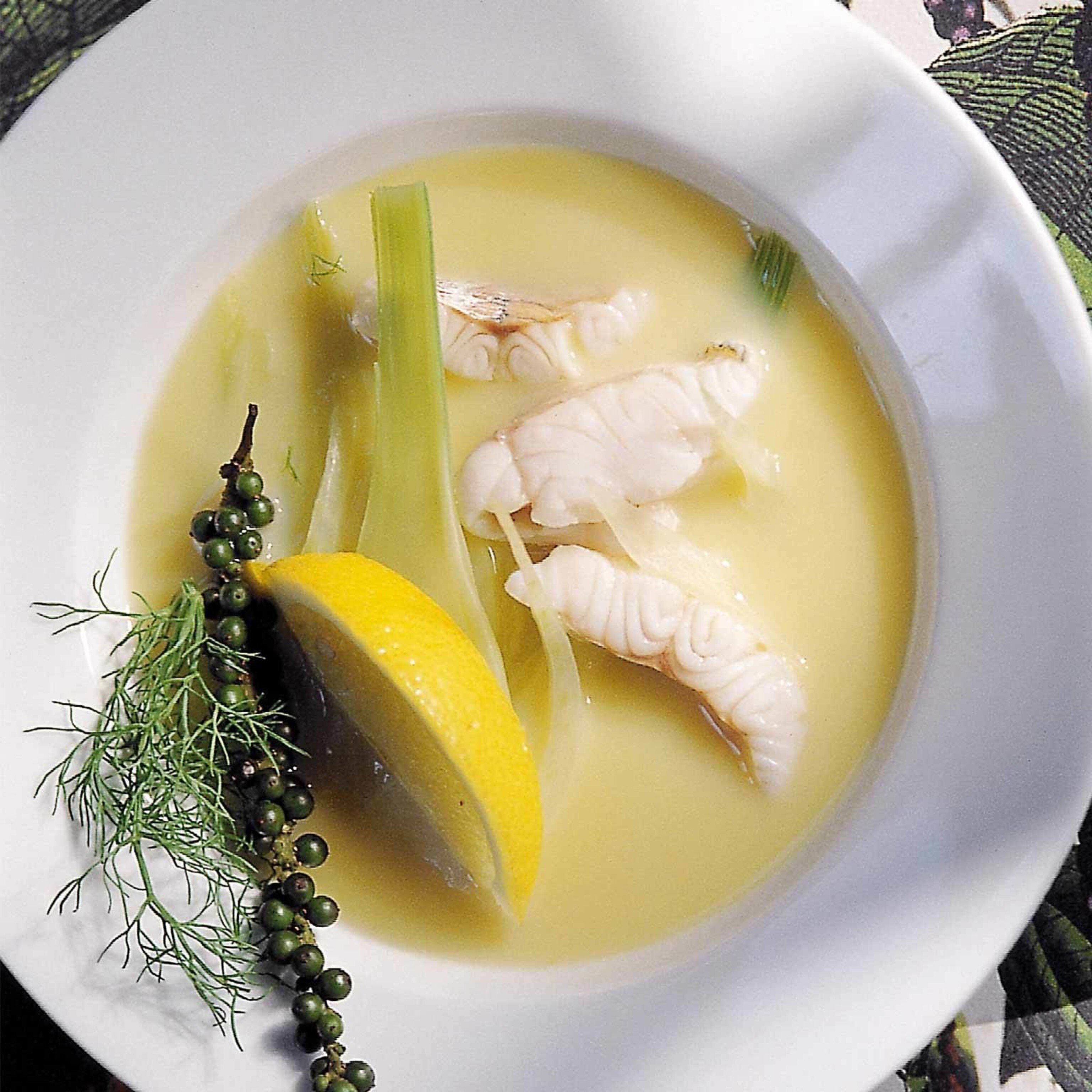 Soupe du pêcheur au citron et fenouil