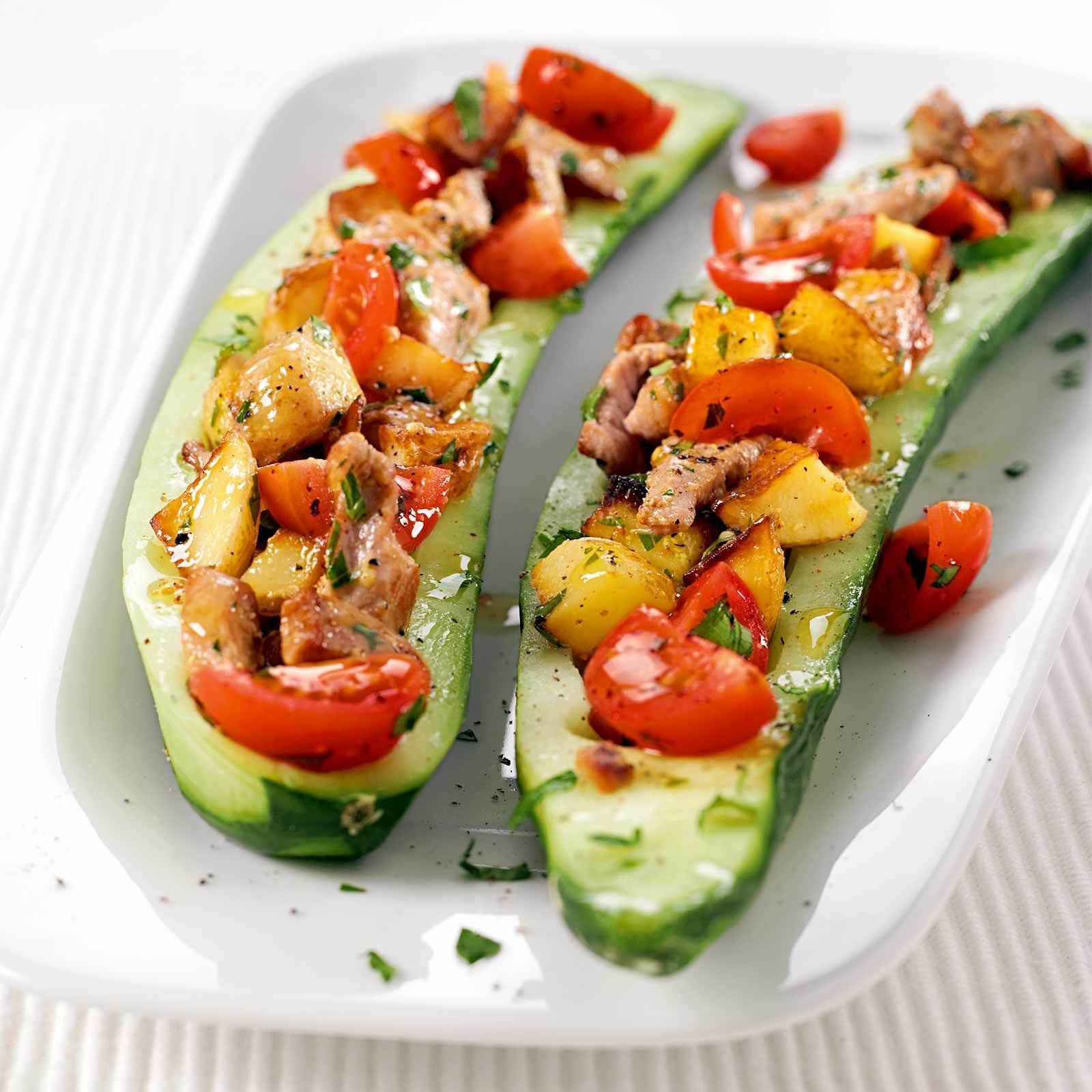Concombre à la salade de pommes sautées