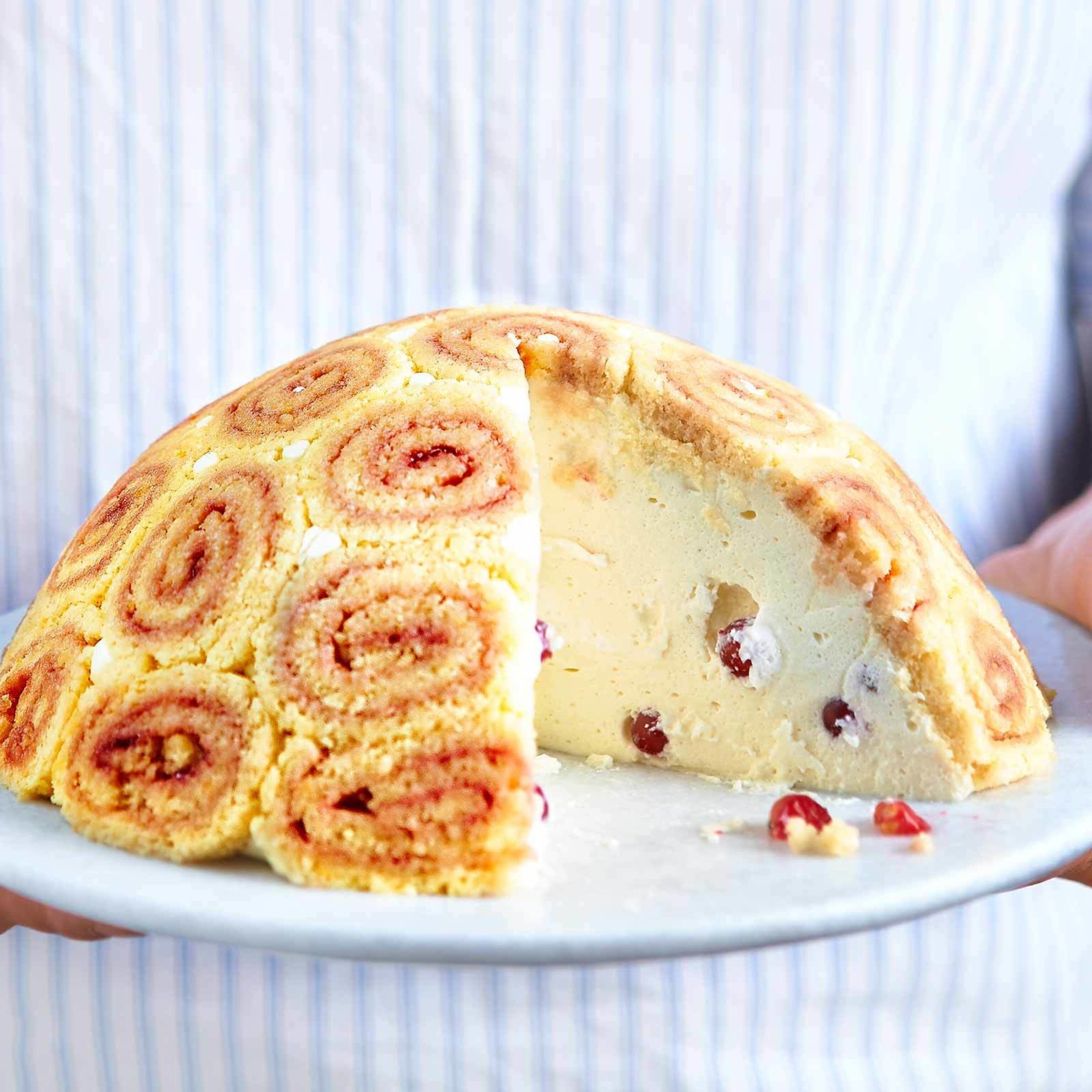 Glutenfreie Charlotte royale mit Johannisbeeren