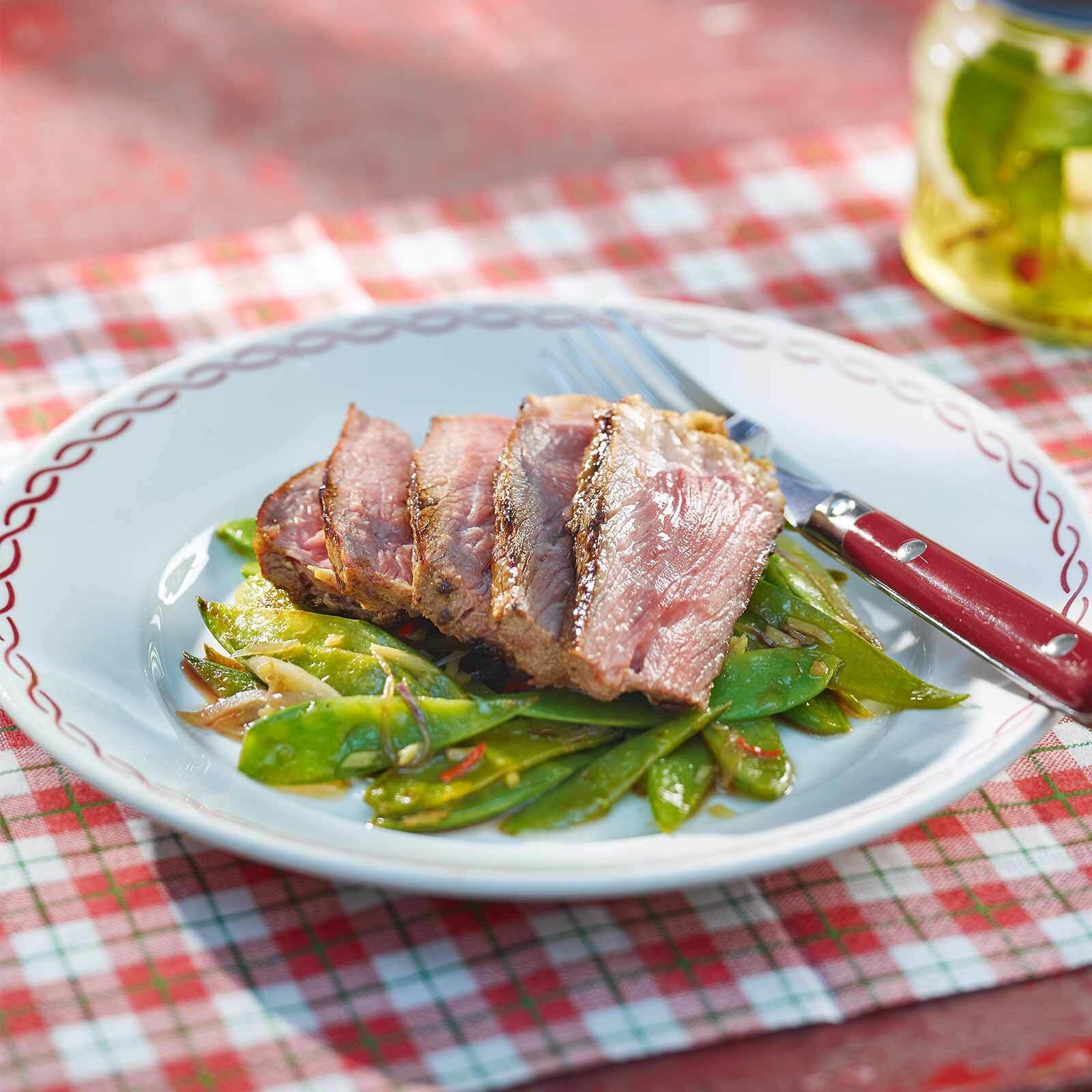 Asia-Entrecôte auf Kefen