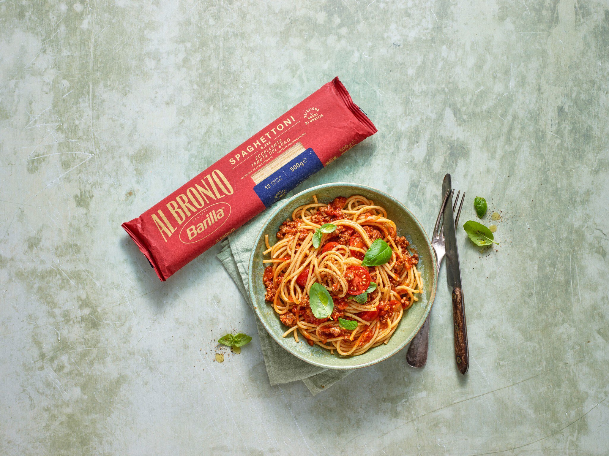 Spaghettoni en sauce tomate à la viande hachée