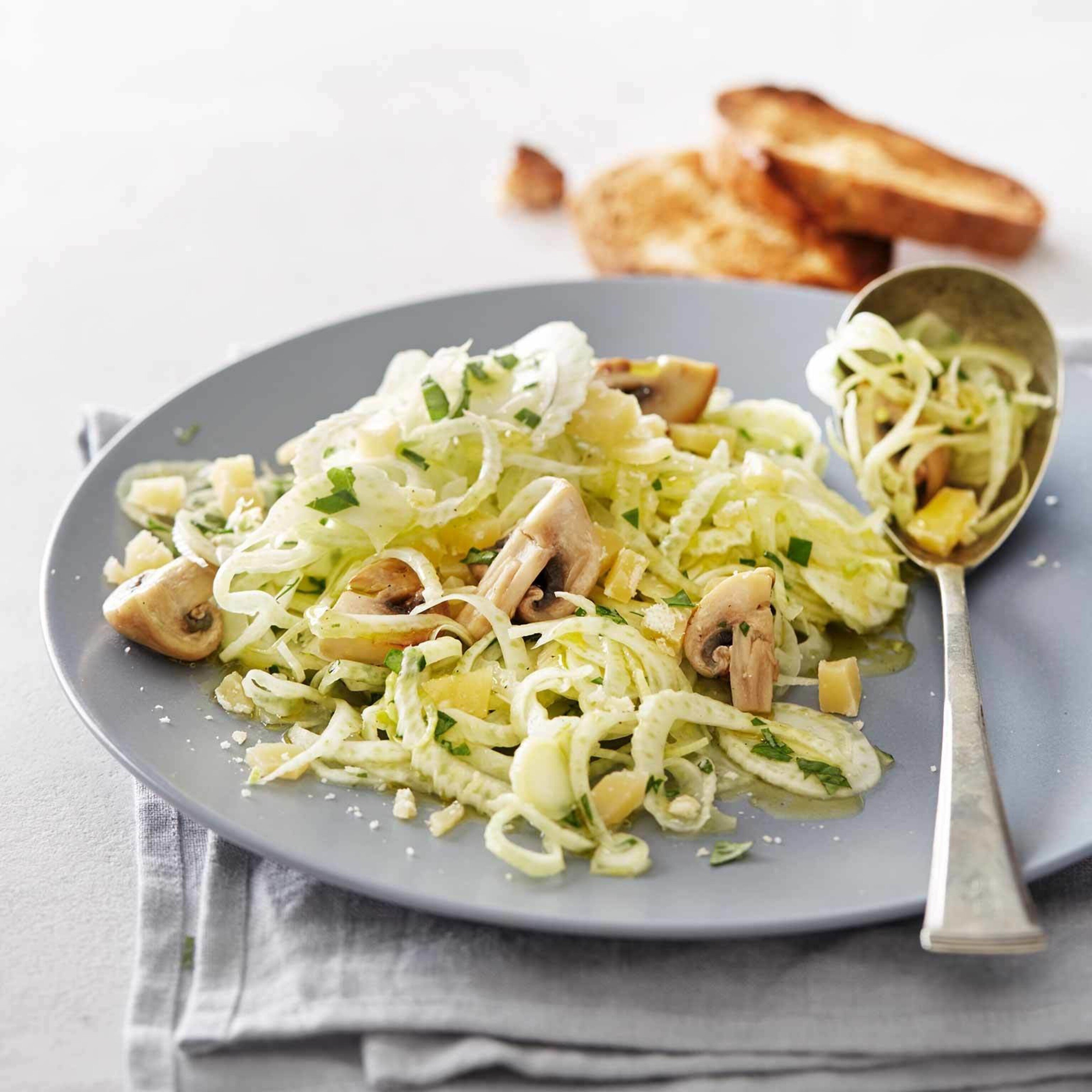 Fenchelsalat mit Pilzen