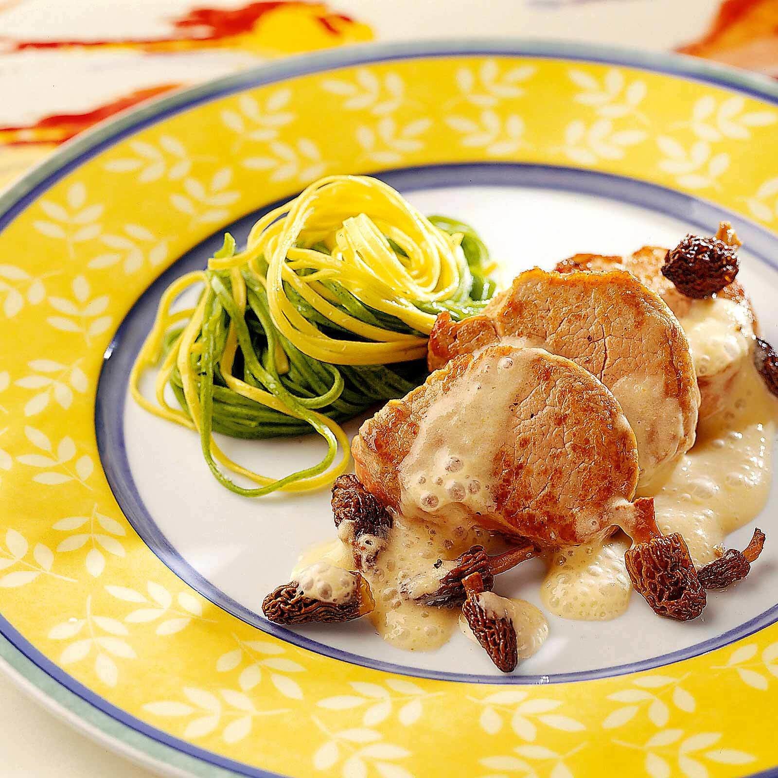 Filet mit Gemüse-Morchel-Sauce